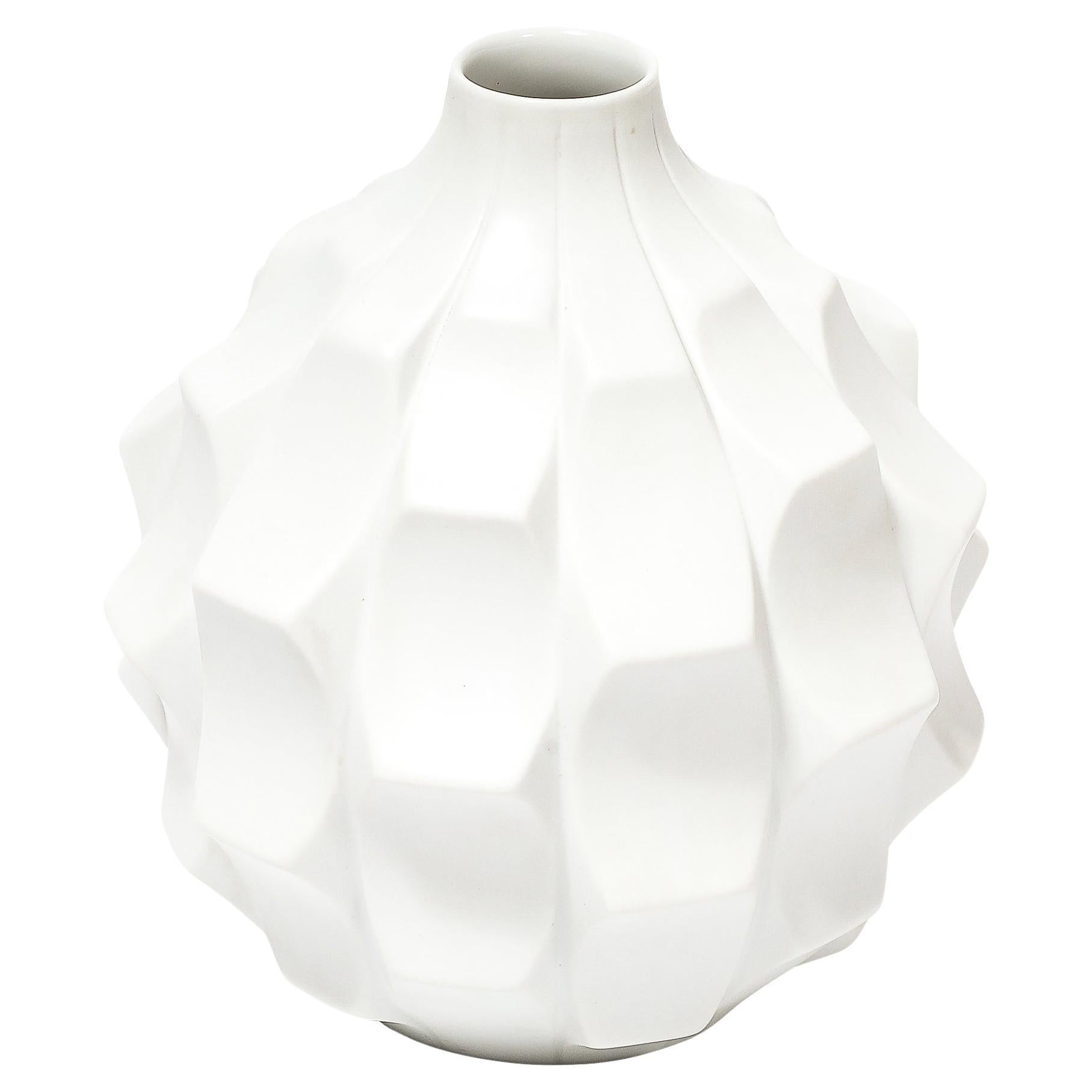 Vaso a carciofo in bisquit di Heinrich Fuchs per Hutschenreuther, metà del secolo scorso in vendita