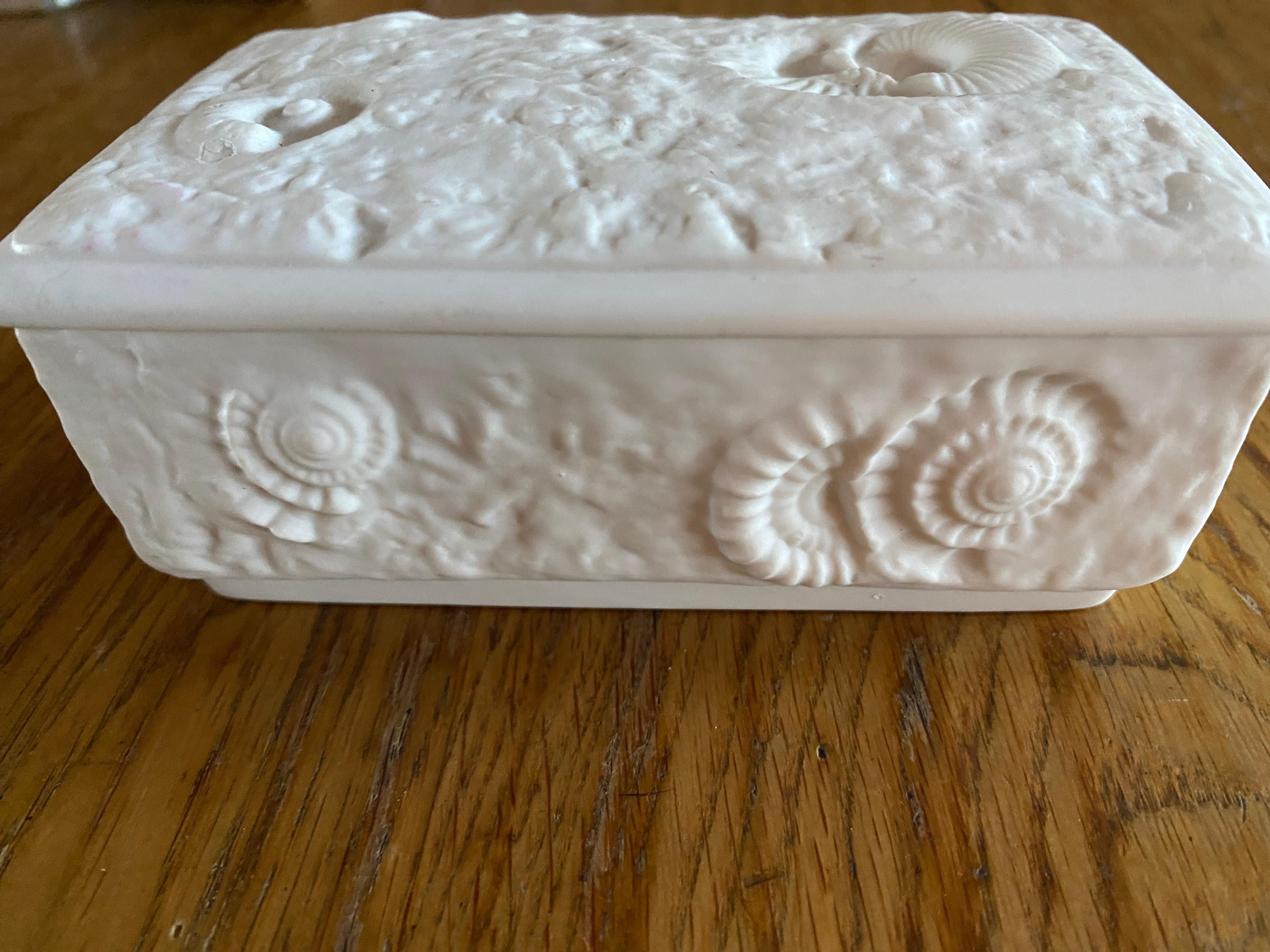 Late 20th Century Mid-Century Modern Bisque fossil Box by Kaiser Germany For Sale