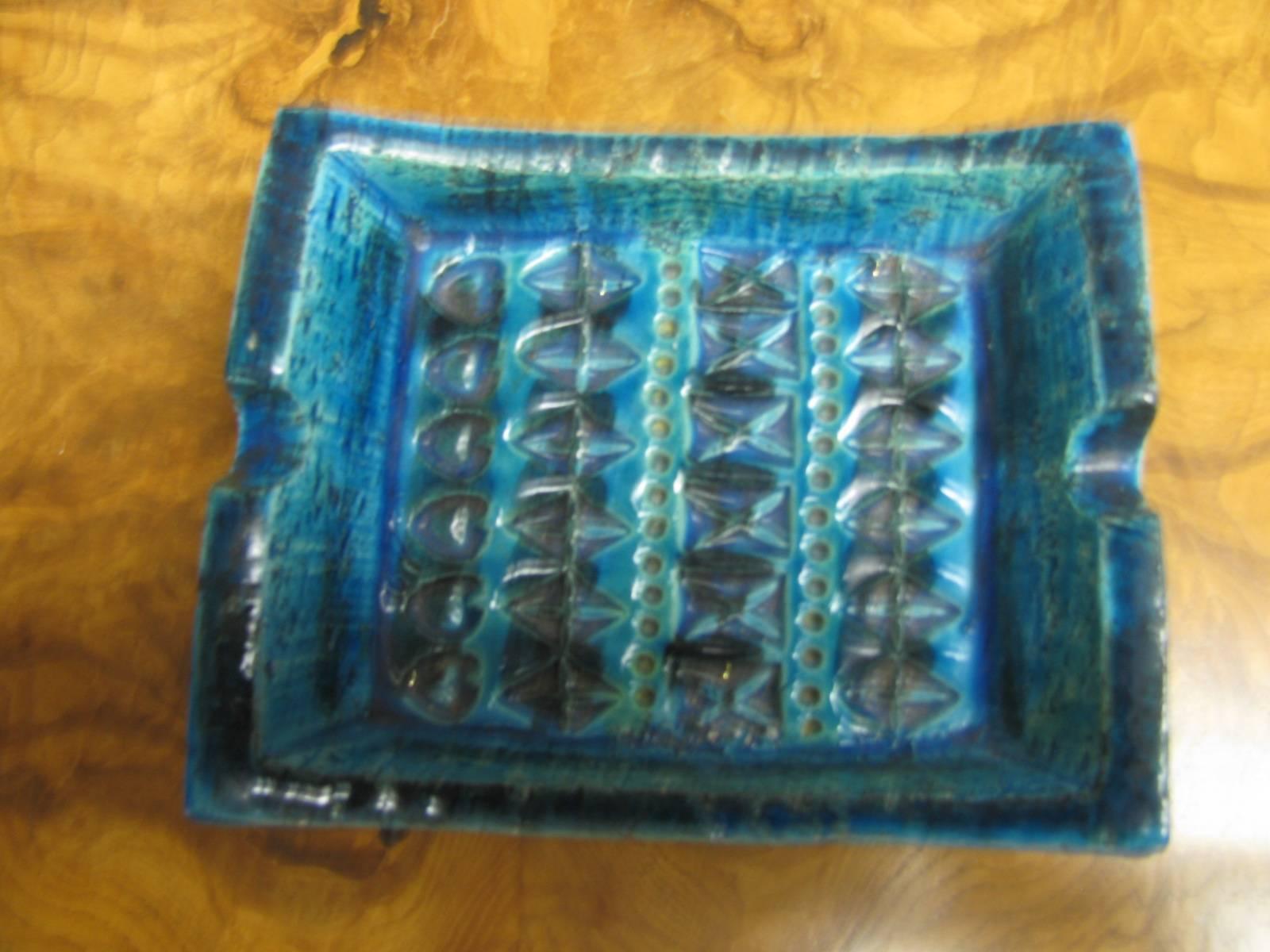 Glazed Mid-Century Modern Bitossi Rimini Blue Cigarette Ashtray by Aldo Londi