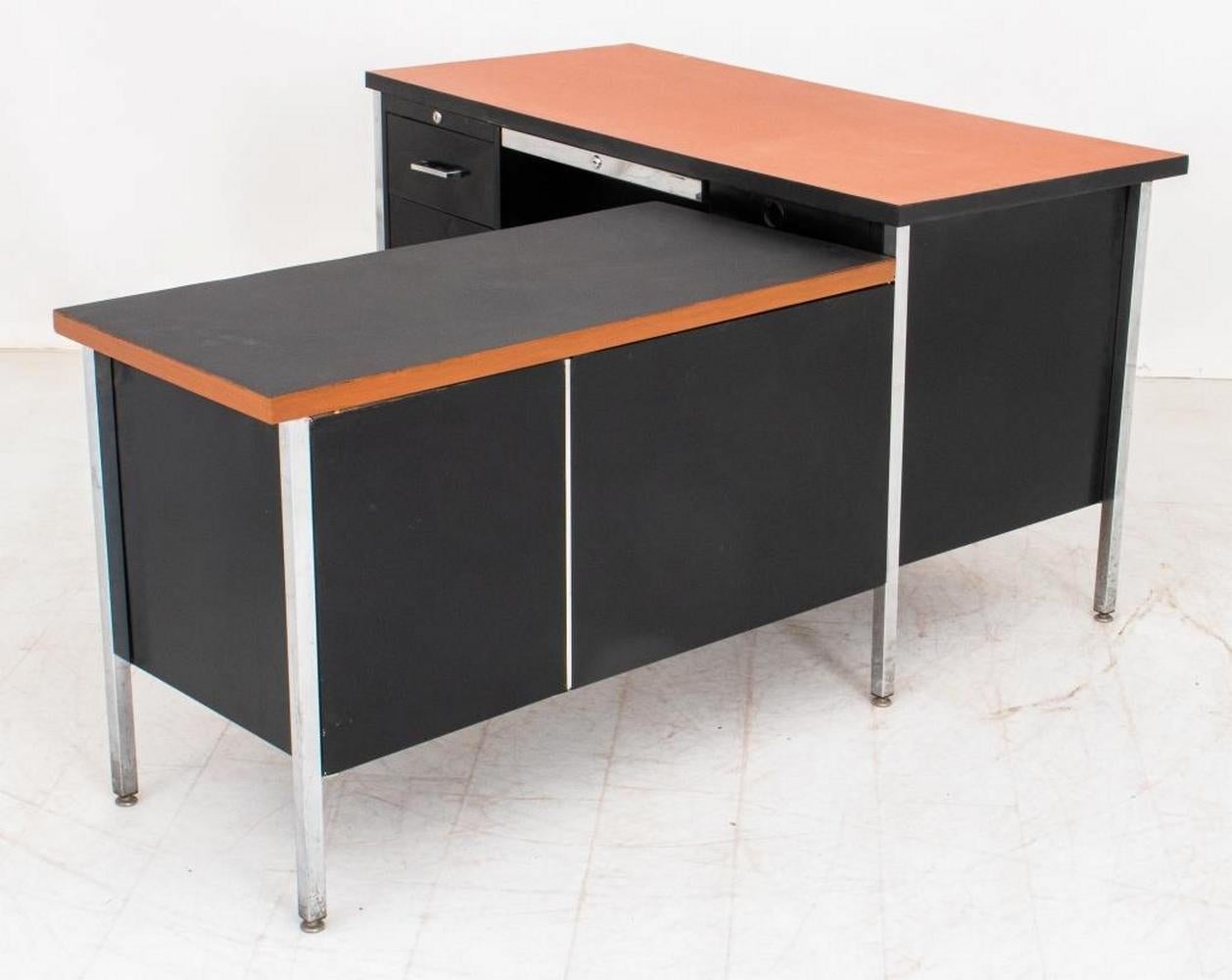 20th Century Mid-Century Modern Black Aluminum & Chrome Desk For Sale