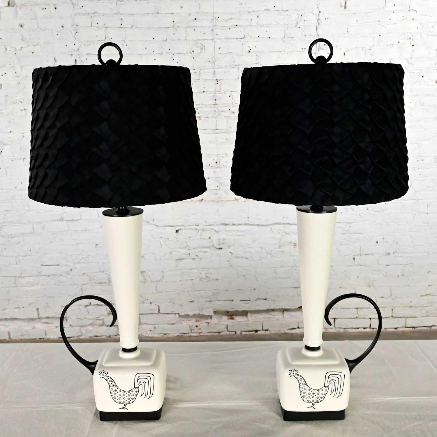 Mid-Century Modern Black and White Ceramic Lamps w/ Rooster Design, a Pair For Sale 8
