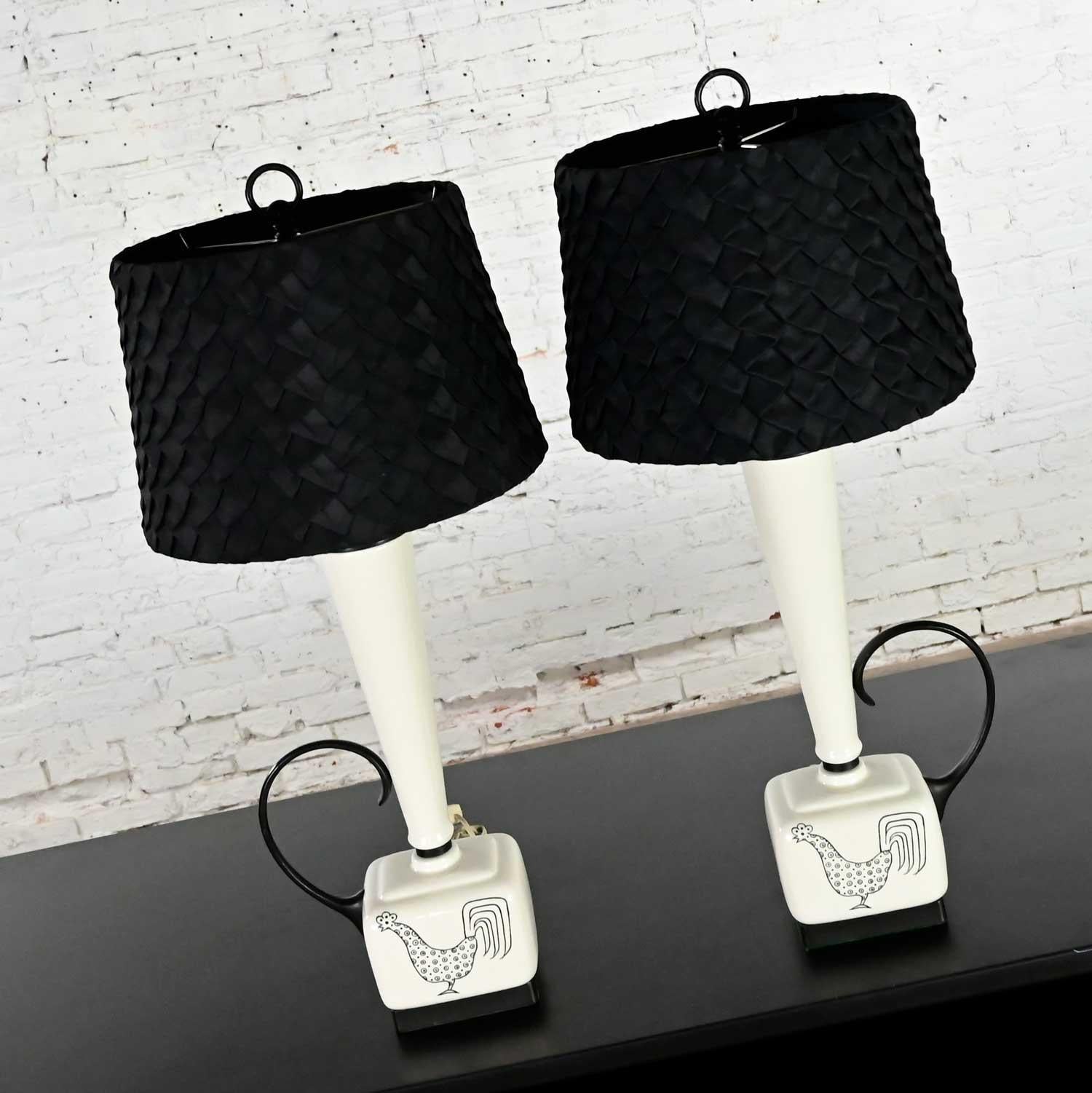 Mid-Century Modern Black and White Ceramic Lamps w/ Rooster Design, a Pair For Sale 1
