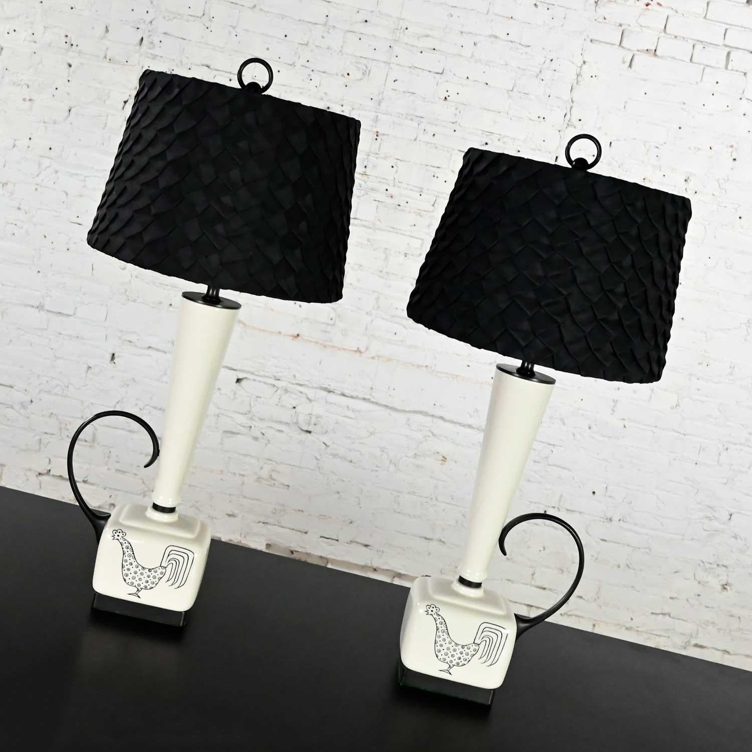 Mid-Century Modern Black and White Ceramic Lamps w/ Rooster Design, a Pair For Sale 2