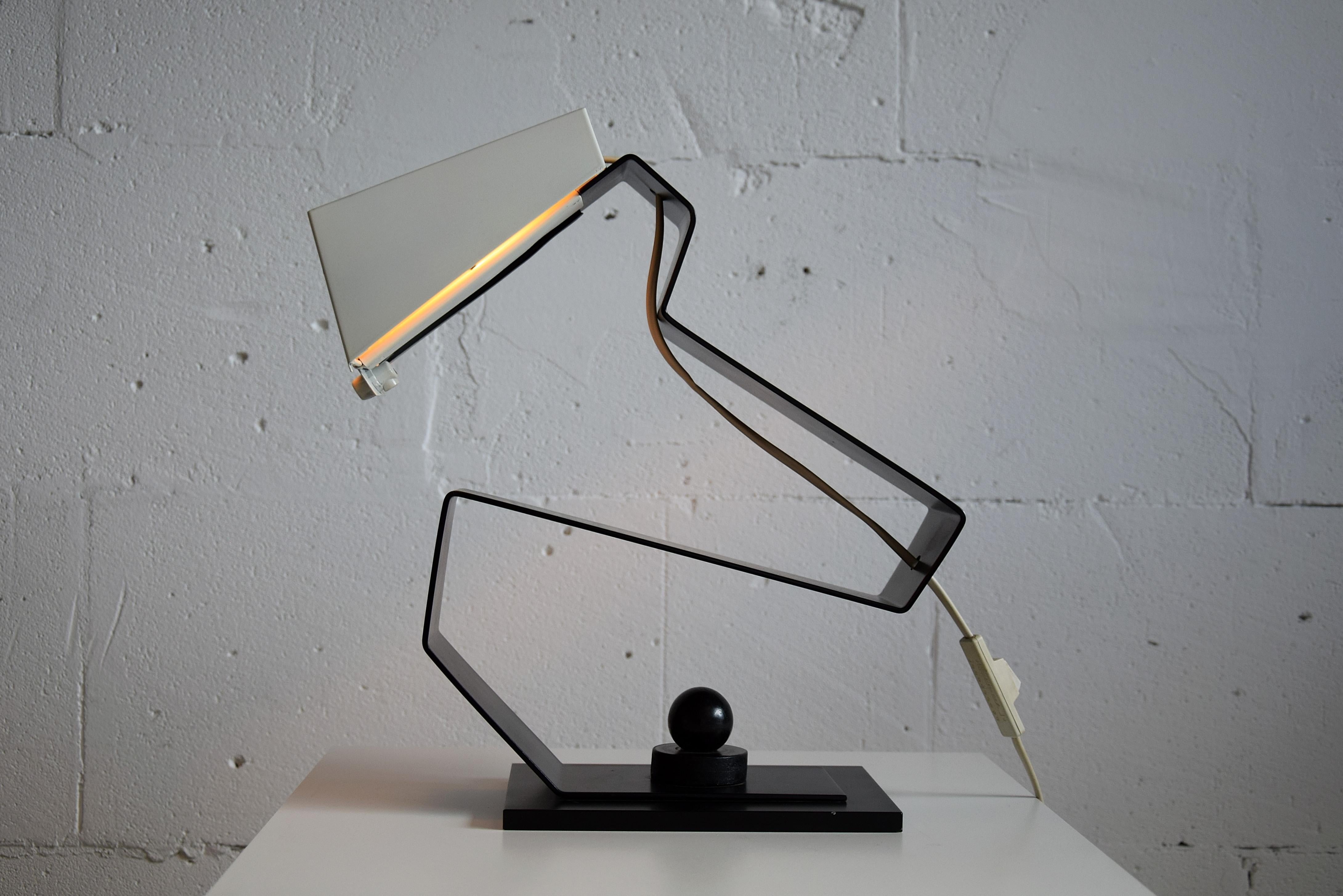 Mid-20th Century Mid-Century Modern Black and White Table Desk or Nightstand Lamp For Sale