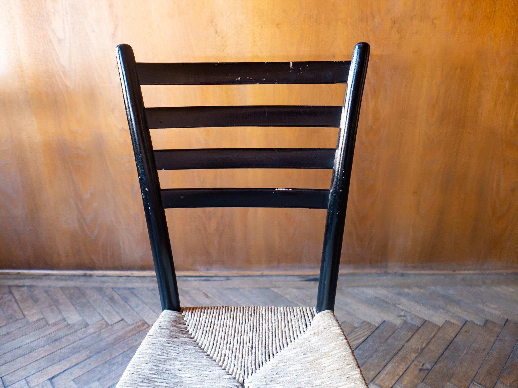 Mid-Century Modern Black Bast Chiavari Dining Chairs, Italy 1960s For Sale 3