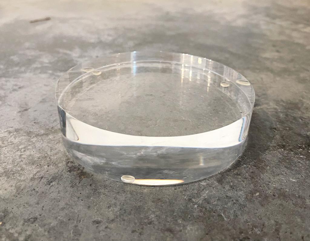 XX secolo Lampade moderne di metà secolo in ceramica nera con basi in cromo e lucite in vendita