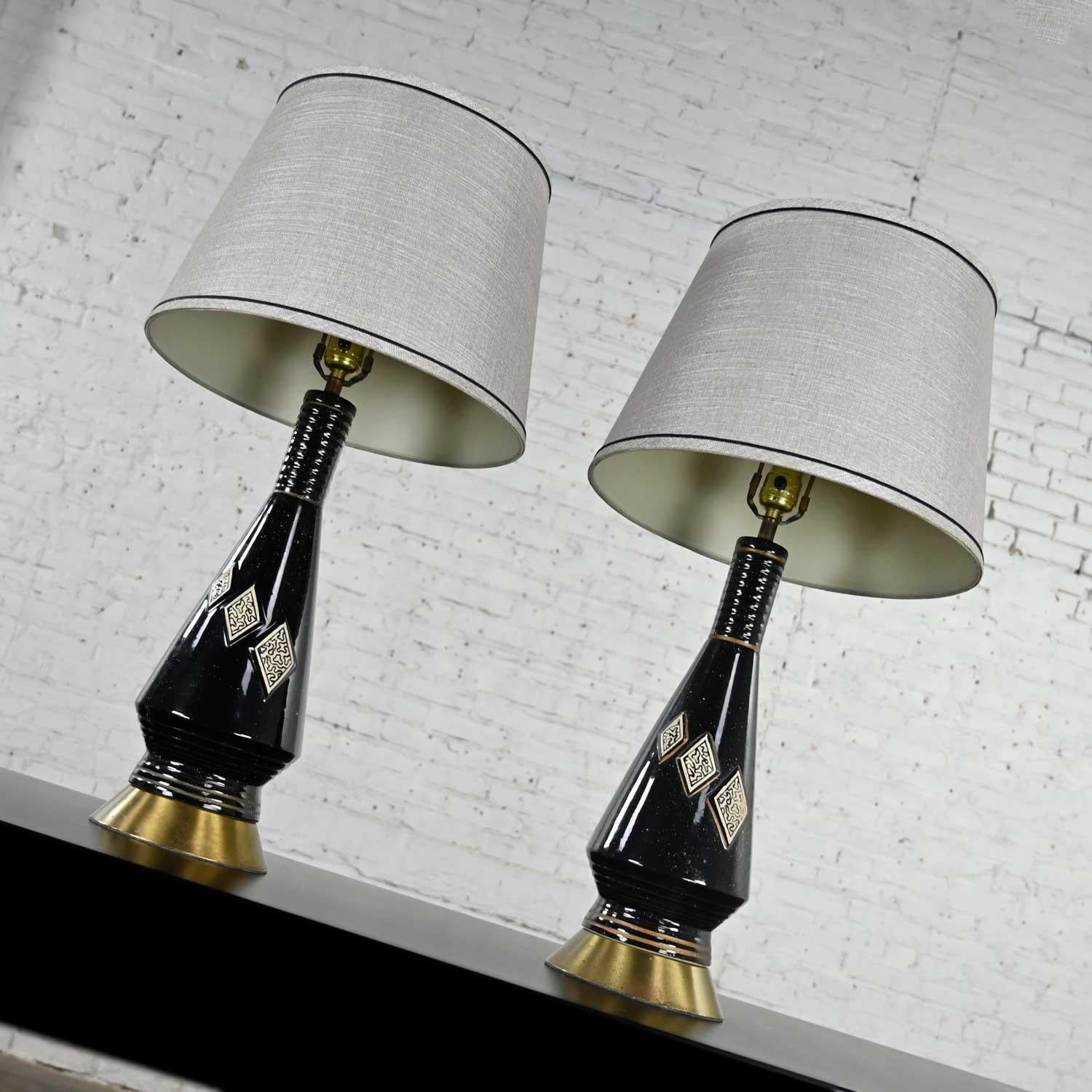 Mid-Century Modern Black Ceramic Lamps with Harlequin Style Diamond Design In Good Condition For Sale In Topeka, KS
