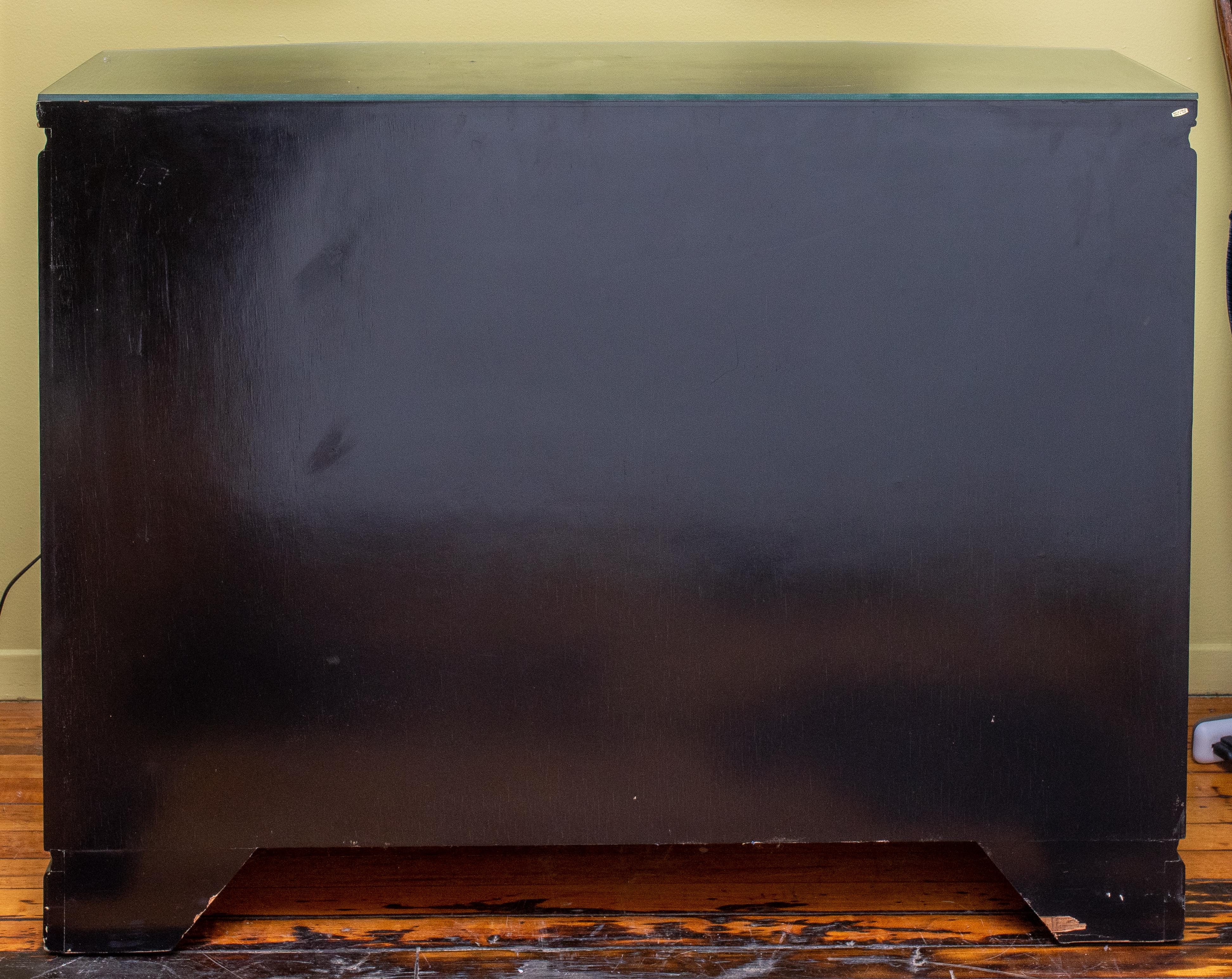 Mid Century Modern Black Chinese Chinoiserie Credenza In Good Condition In New York, NY