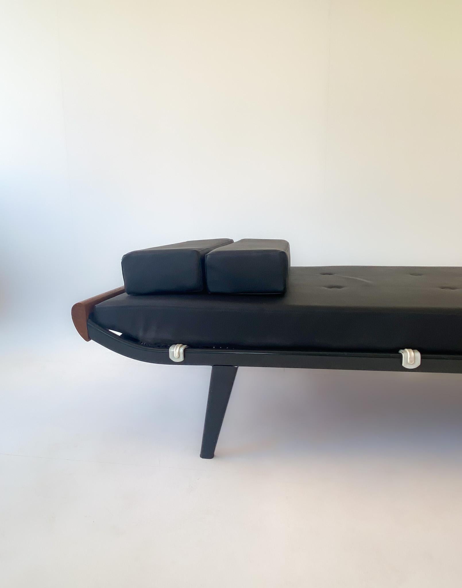 Mid-20th Century Mid-Century Modern Black Daybed Cleopatra by Dick Cordemeijer for Auping For Sale