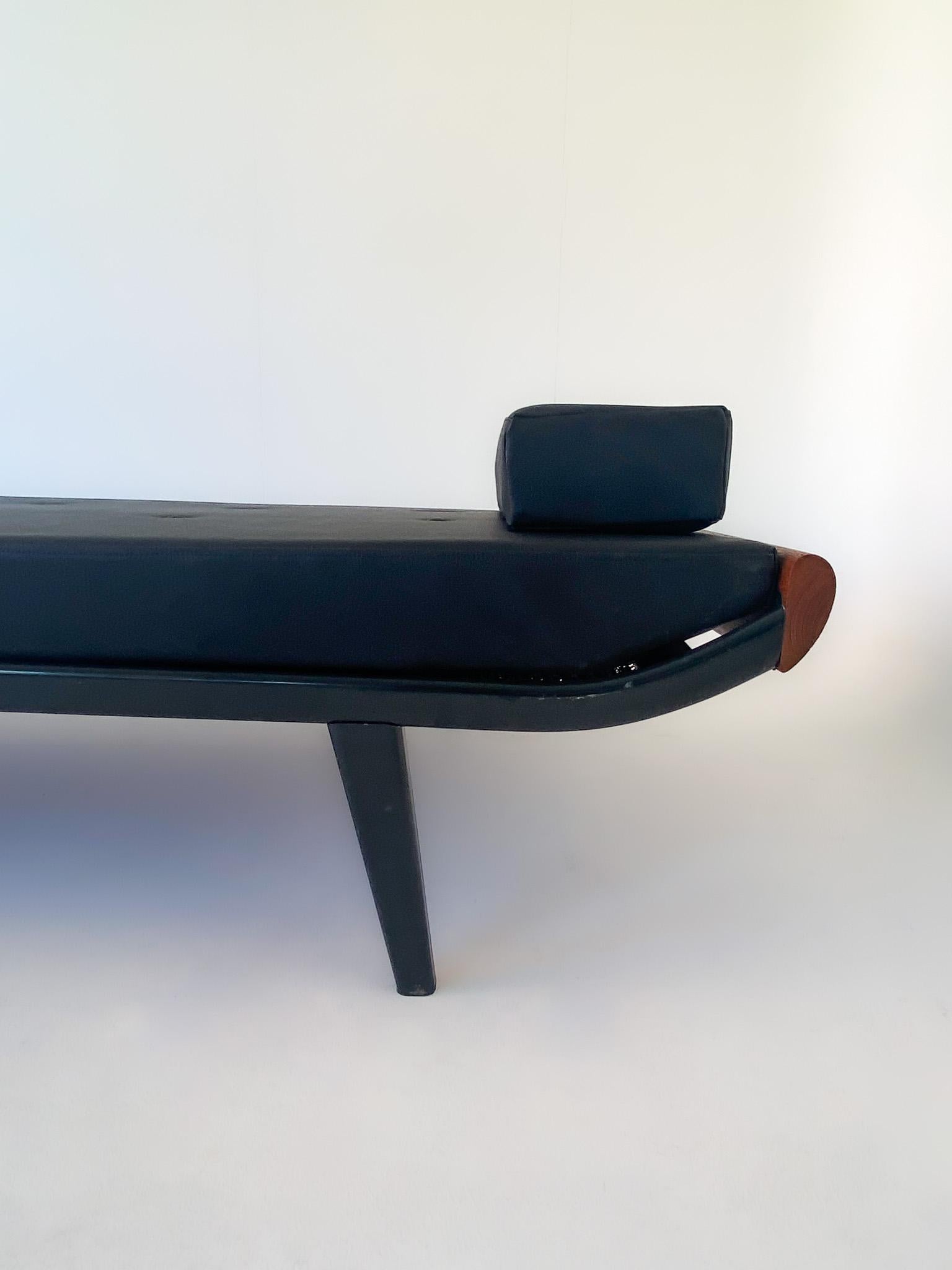 Teak Mid-Century Modern Black Daybed Cleopatra by Dick Cordemeijer for Auping For Sale