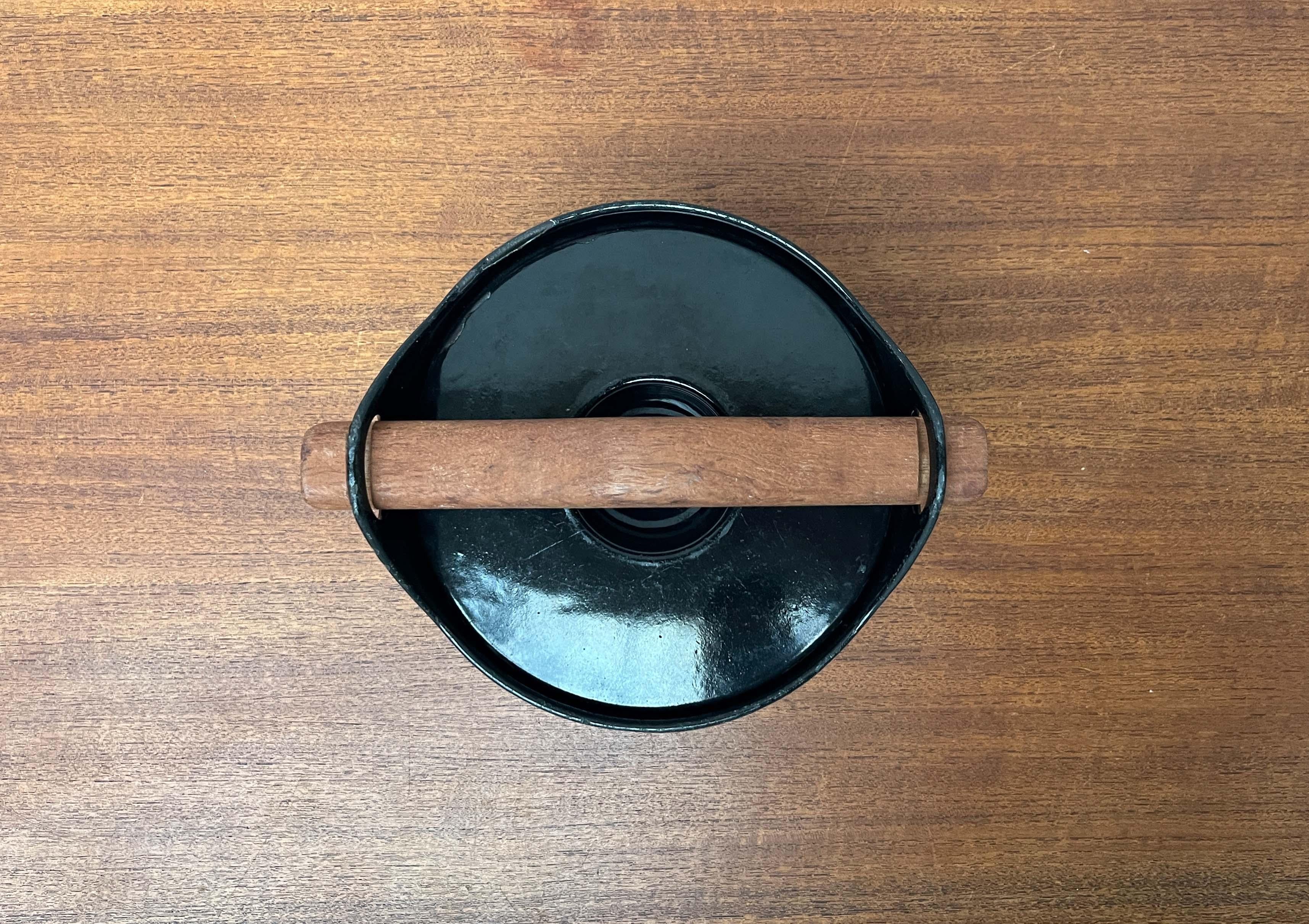 Mid-Century Modern Schwarz Emaille Topf Teak Griff Timo Sarpaneva Rosenlew Finnland im Angebot 1