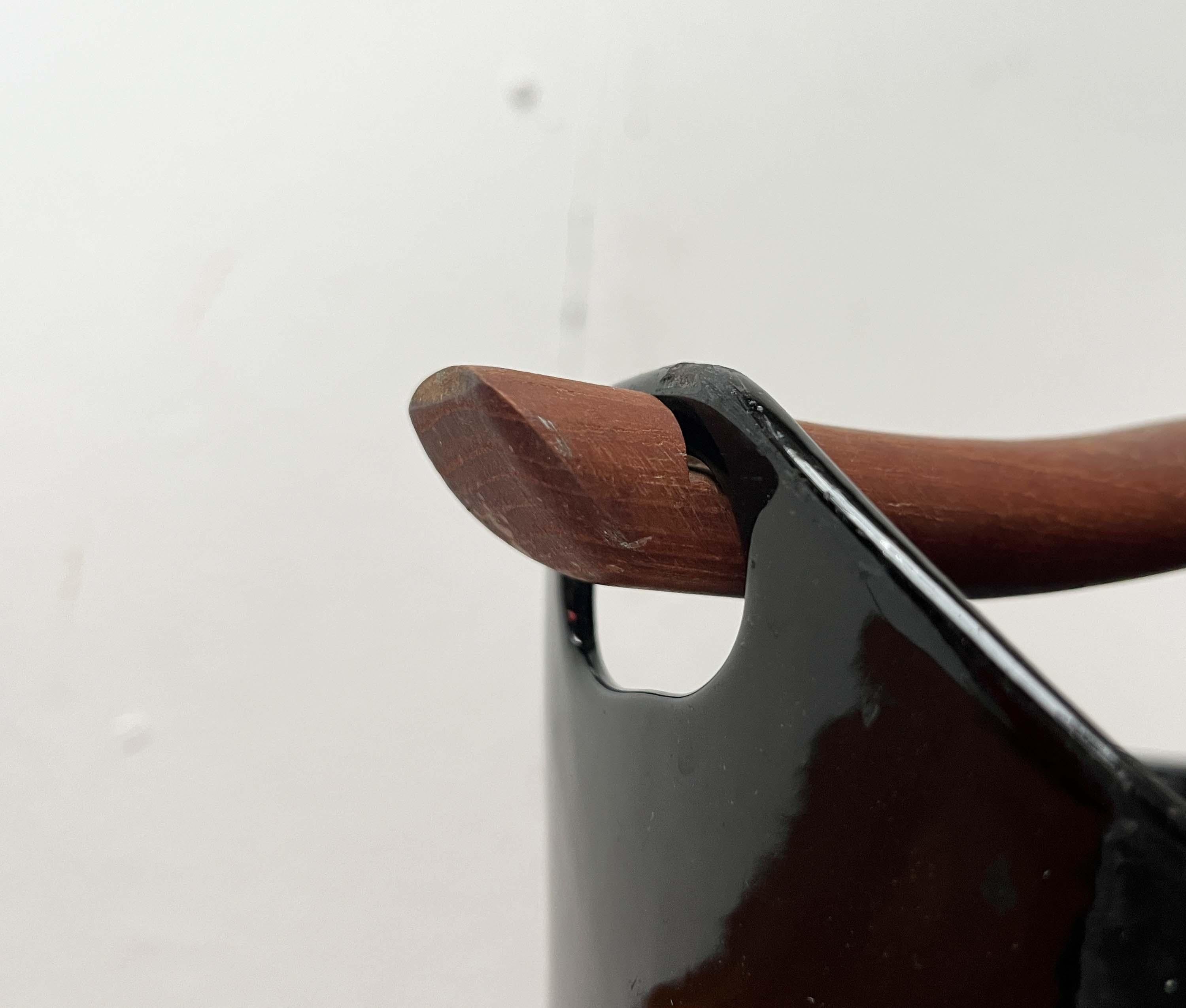 Mid-Century Modern Schwarz Emaille Topf Teak Griff Timo Sarpaneva Rosenlew Finnland im Angebot 3