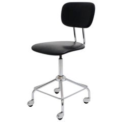 Mid-Century Modern Schwarzer Vintage-Schreibtischstuhl aus Kunstleder Egon Eiermann, 1950er Jahre