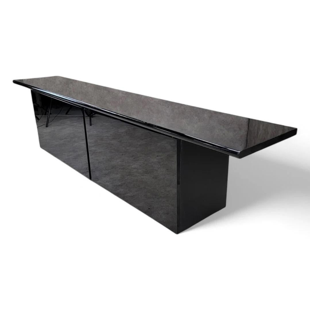 Credenza moderna di metà secolo in lacca nera di Giotto Stoppino per Acerbis in vendita 4