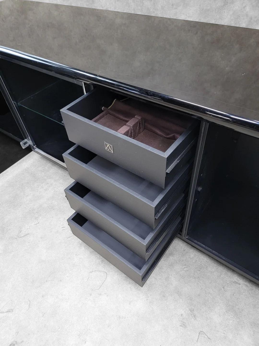 Credenza moderna di metà secolo in lacca nera di Giotto Stoppino per Acerbis in vendita 2