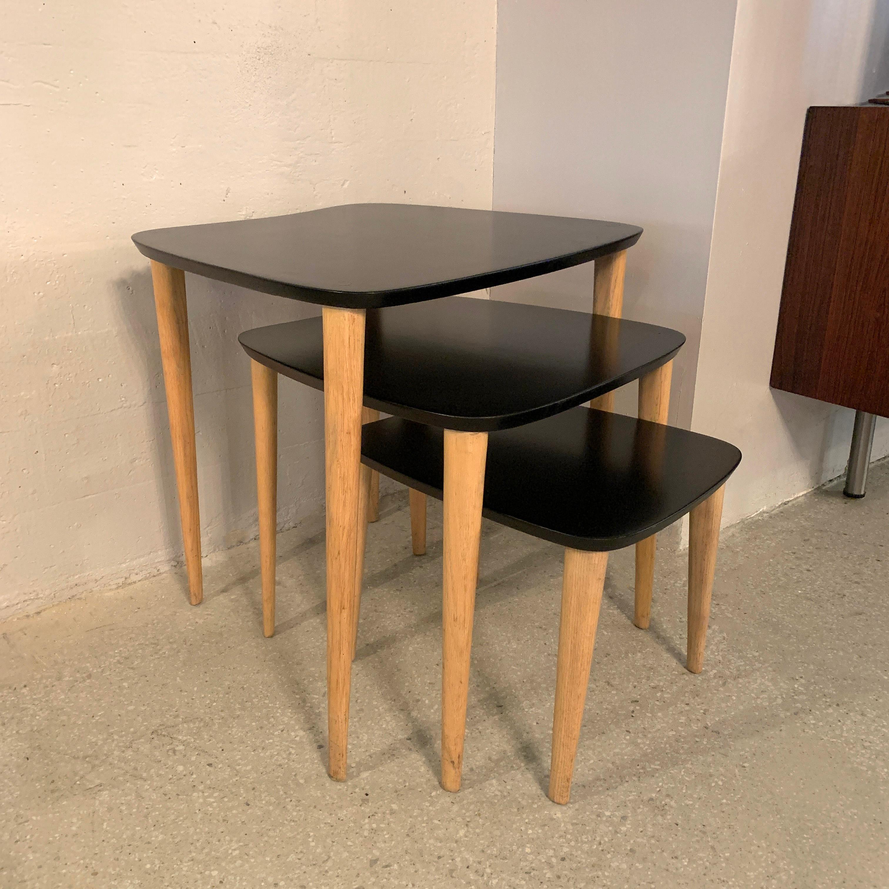 American Mid-Century Modern Black Lacquered Biomorphic Nesting Tables For Sale