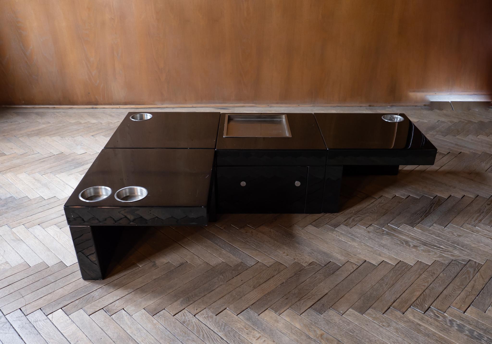 Mid-Century Modern Black Laquered Coffee Table By Cesare A. Nava, Italy 1970s 3