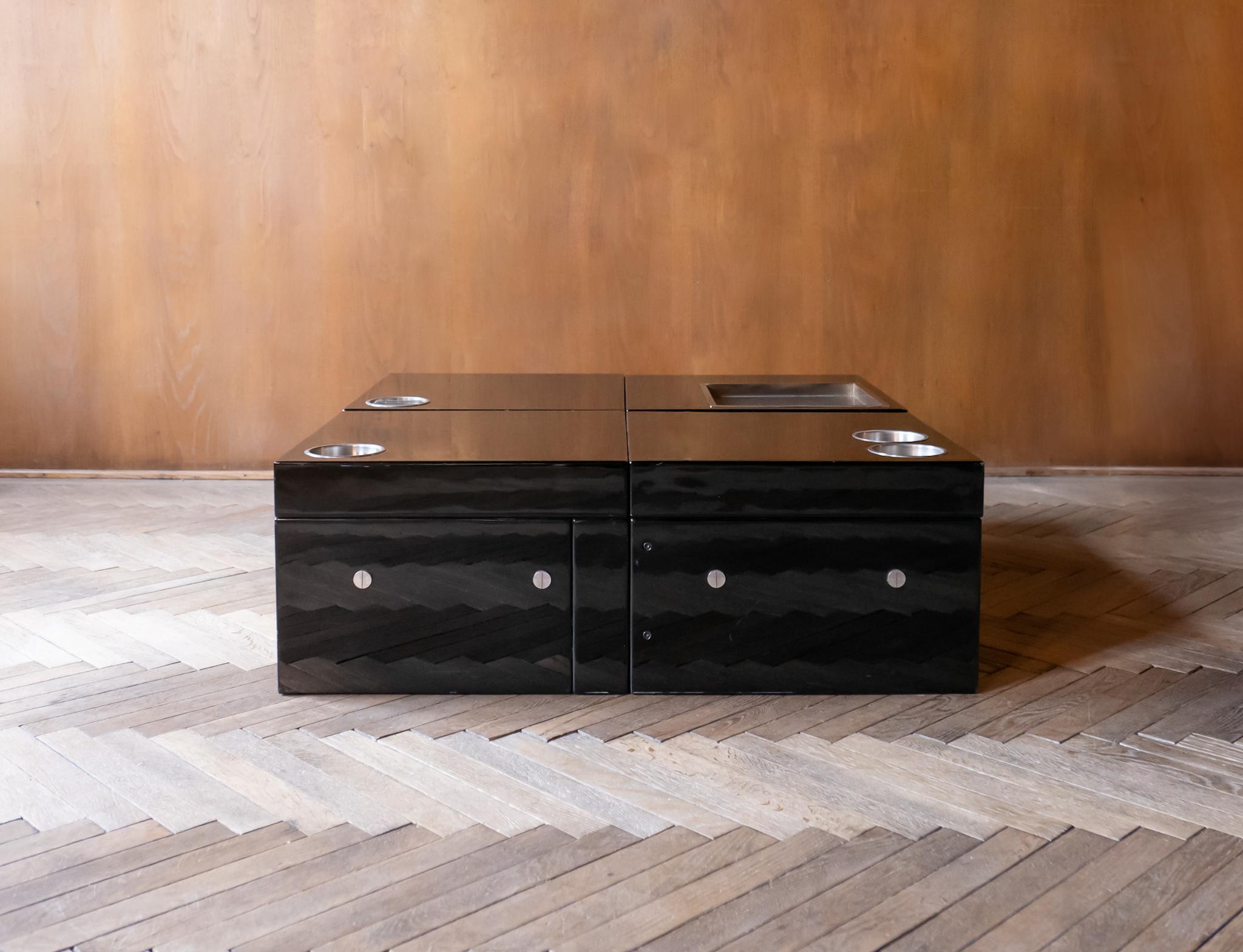 Mid-Century Modern Black Laquered Coffee Table By Cesare A. Nava, Italy 1970s In Good Condition In Vienna, AT