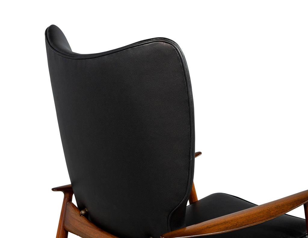 Mid-Century Modern Black Leather Armchair Recliner with Matching Ottoman 10