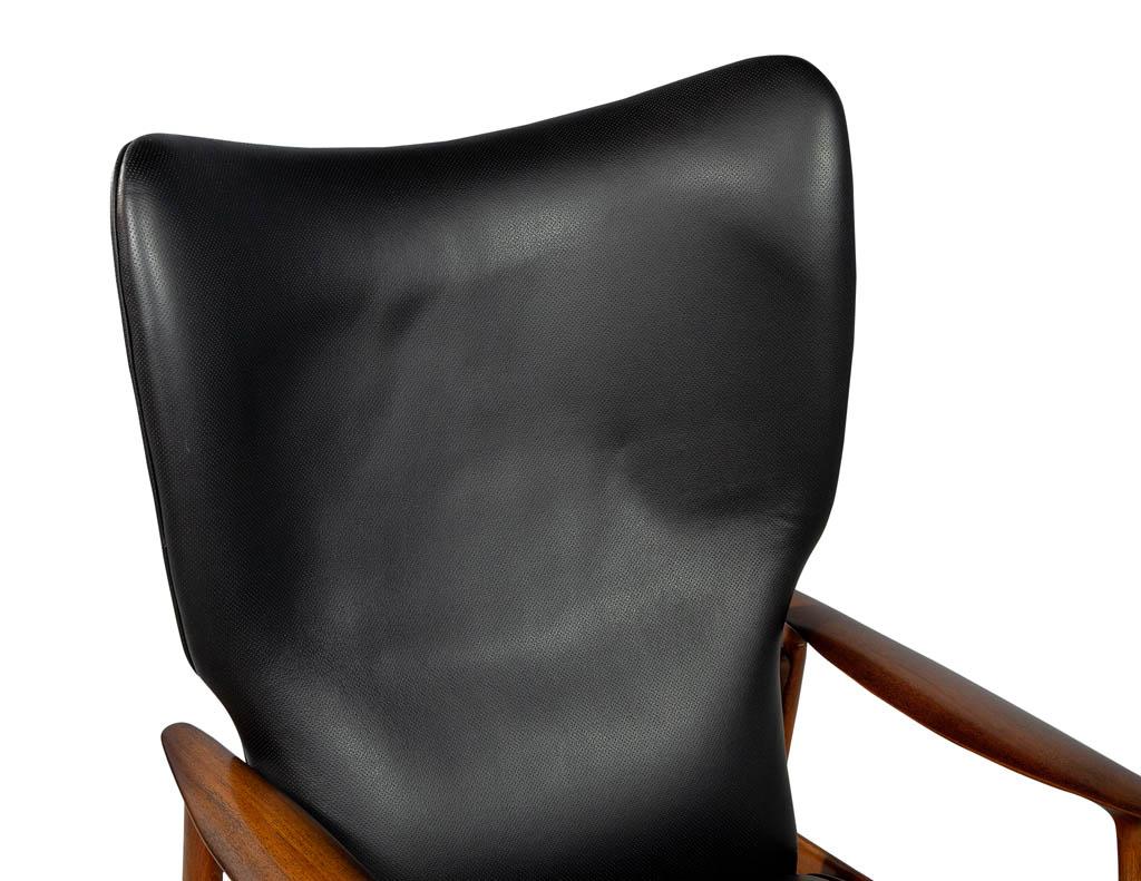 Mid-Century Modern Black Leather Armchair Recliner with Matching Ottoman 13