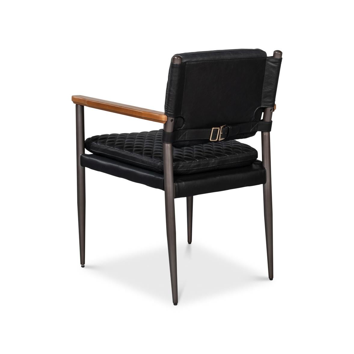 Fauteuil en cuir noir moderne du milieu du siècle Neuf - En vente à Westwood, NJ