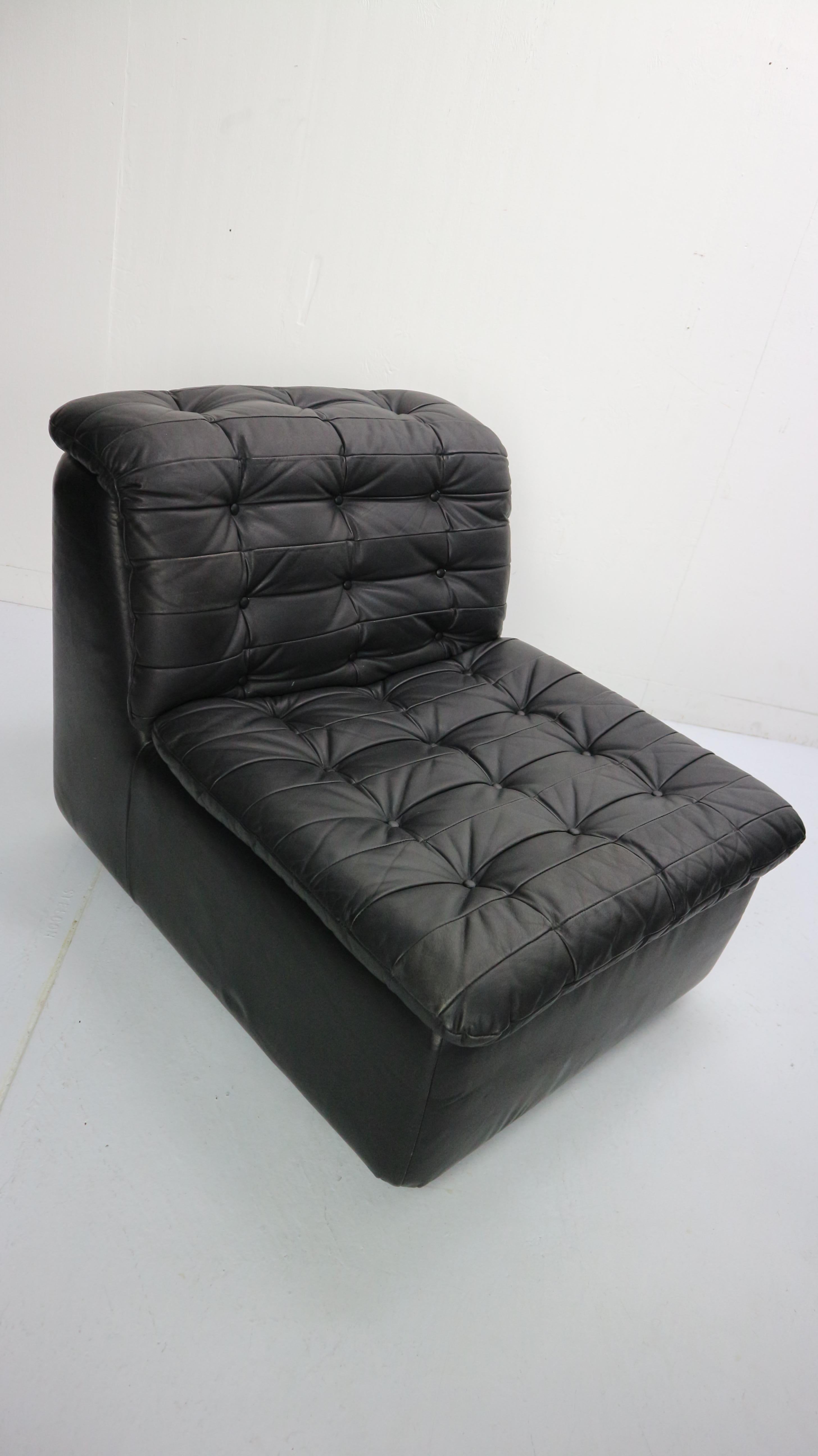 Mid-Century Modern Black Leather Sectional Seven-Seat Sofa, 1970s 9
