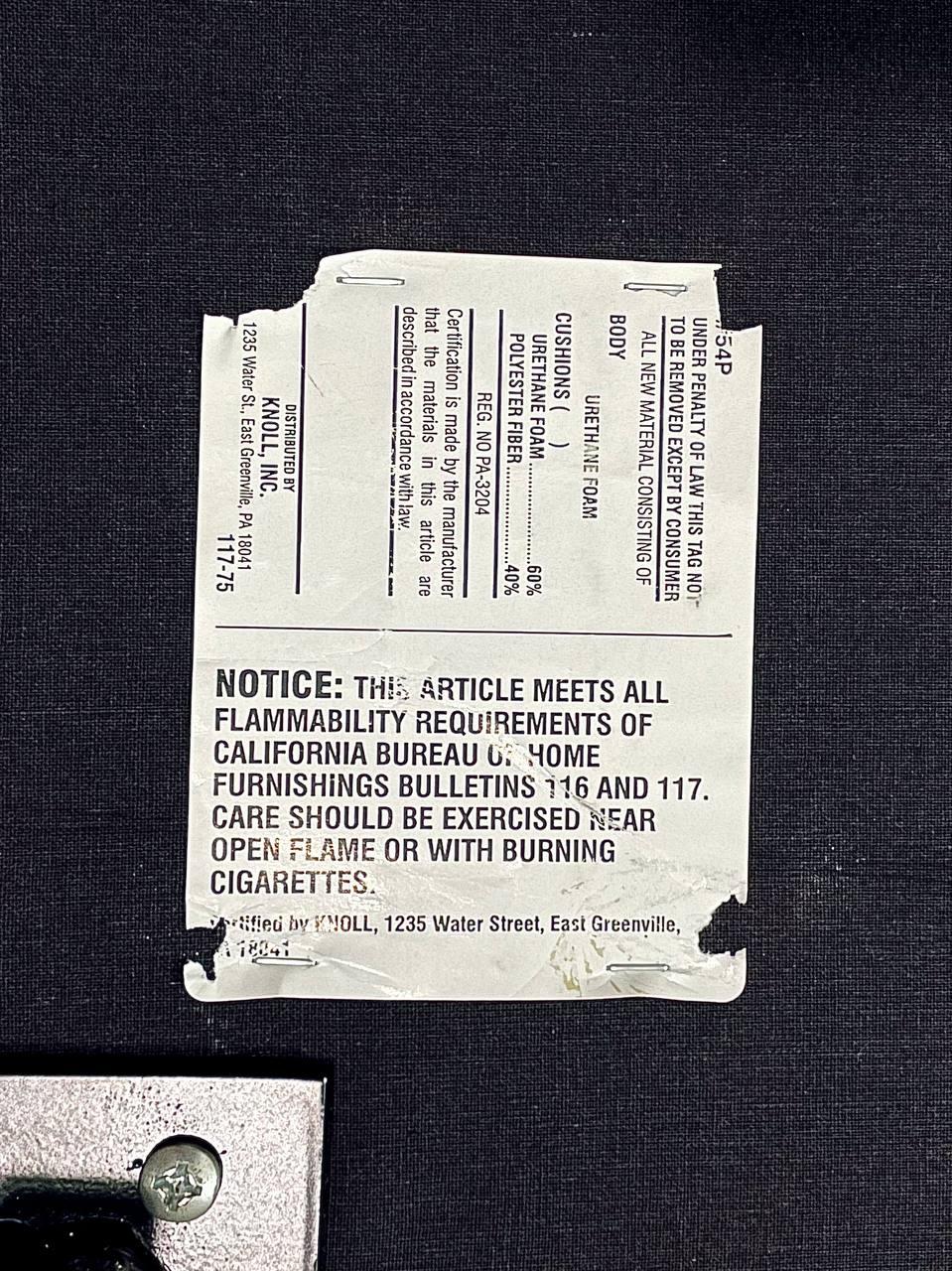 Divano moderno di metà secolo in pelle nera di Charles Pfister per Knoll 3