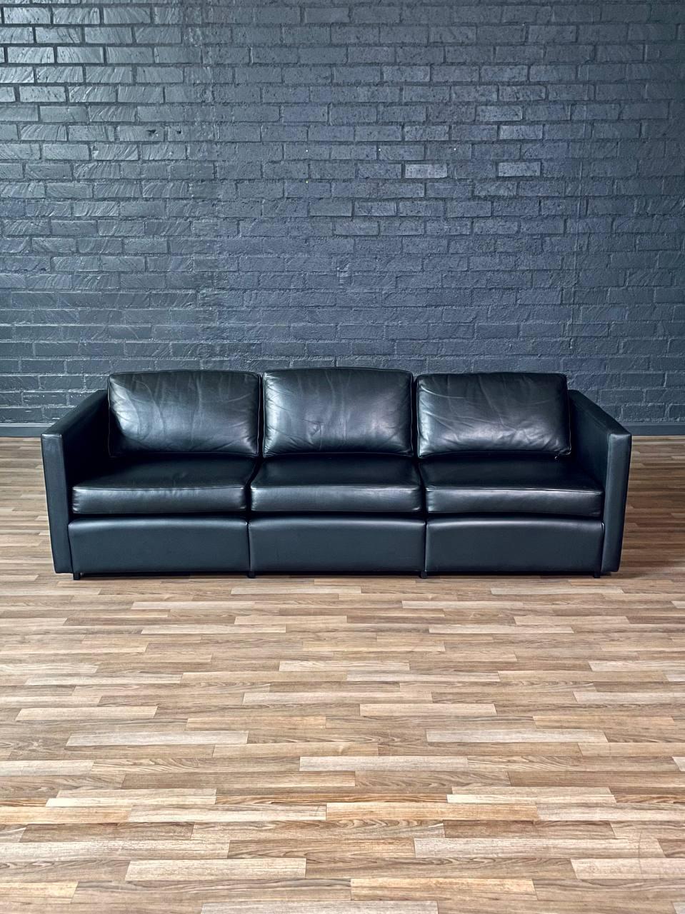 Divano moderno di metà secolo in pelle nera di Charles Pfister per Knoll In condizioni buone a Los Angeles, CA