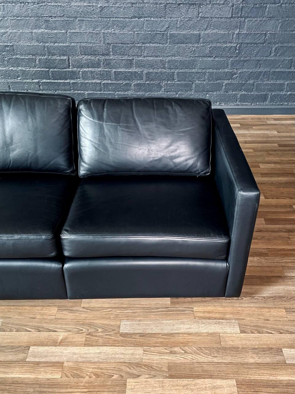 Divano moderno di metà secolo in pelle nera di Charles Pfister per Knoll 2