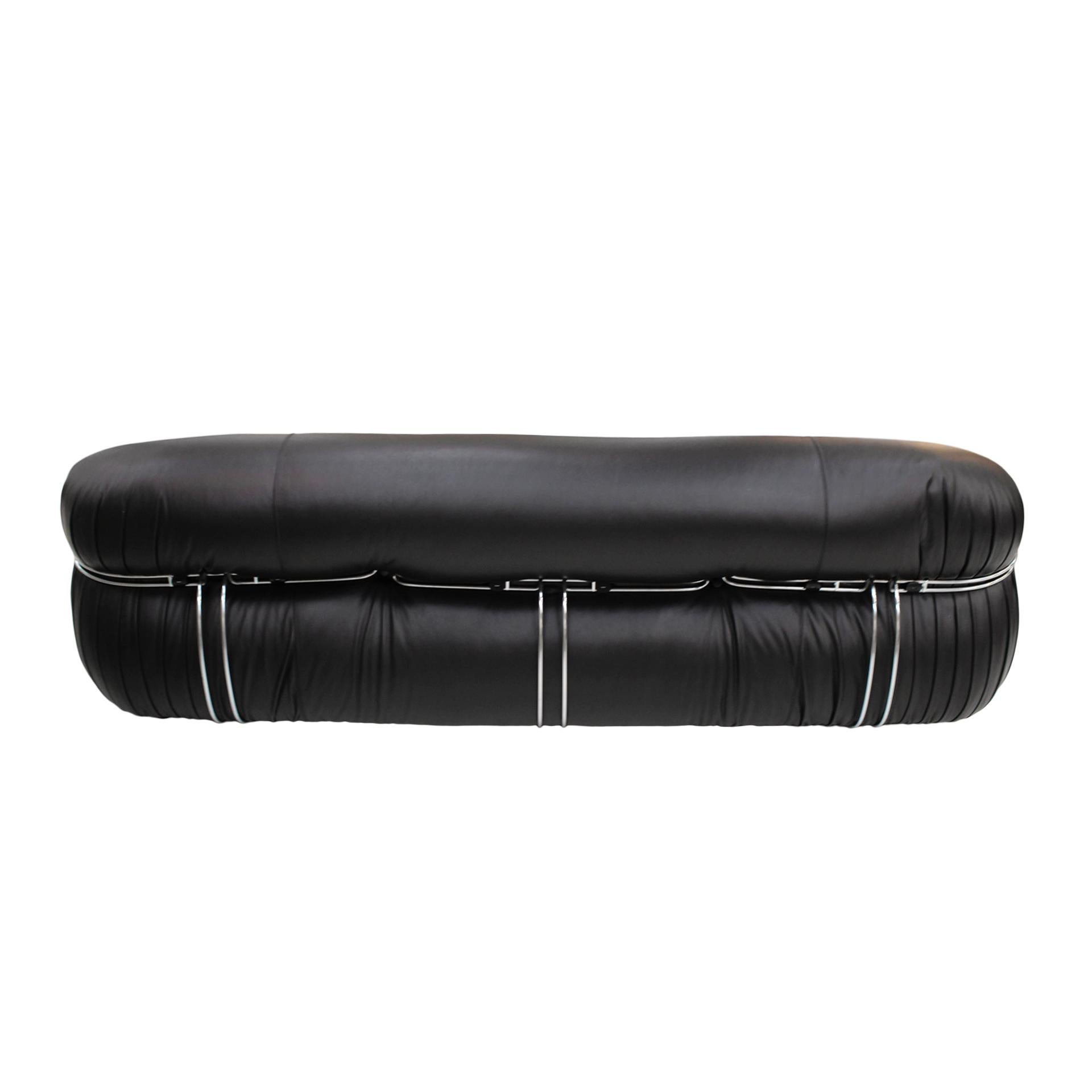 20th Century Mid-Century Modern Reupholstered Black Leather Soriana Italian Sofa, Vintage For Sale