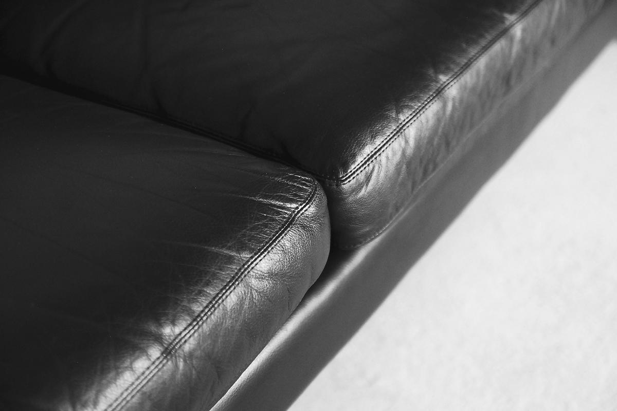 Mid-Century Modern Black Leather Swedish Sofa by Ulferts Tibro, 1960s In Good Condition In Warsaw, PL