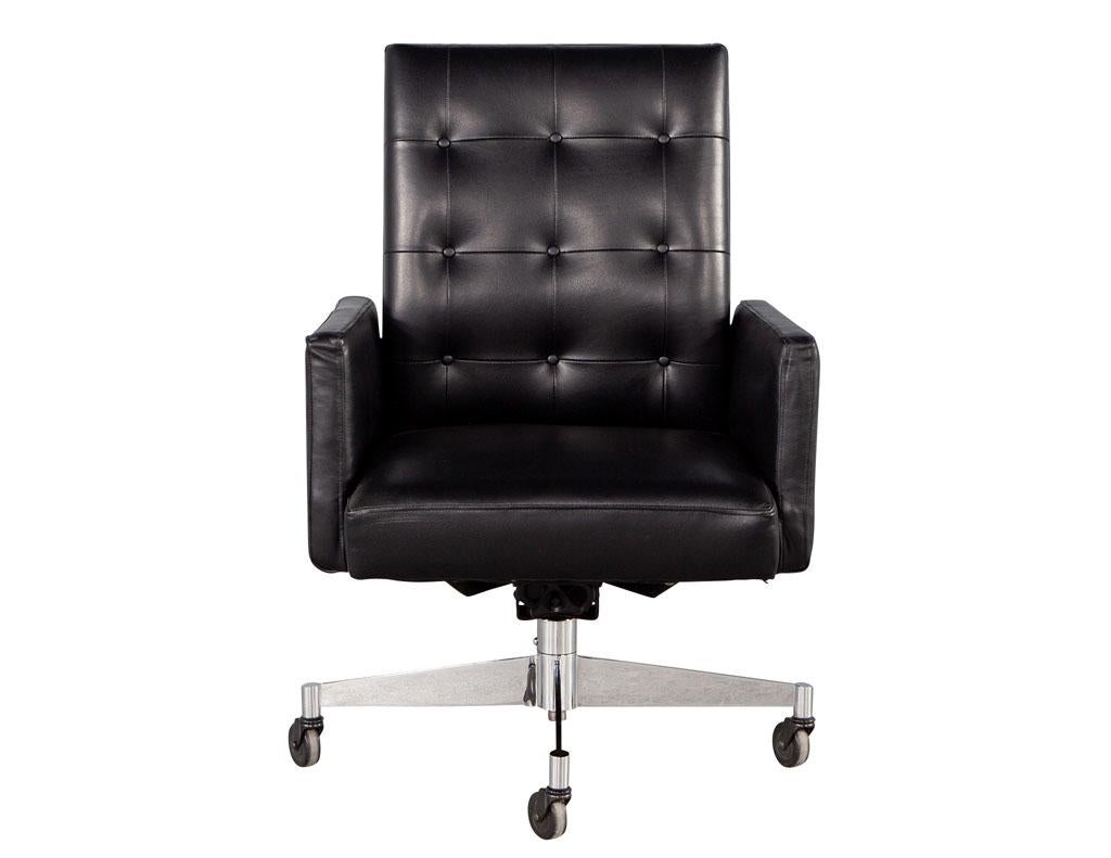 American Mid-Century Modern Black Leather Swivel Office Chair by Stow and Davis