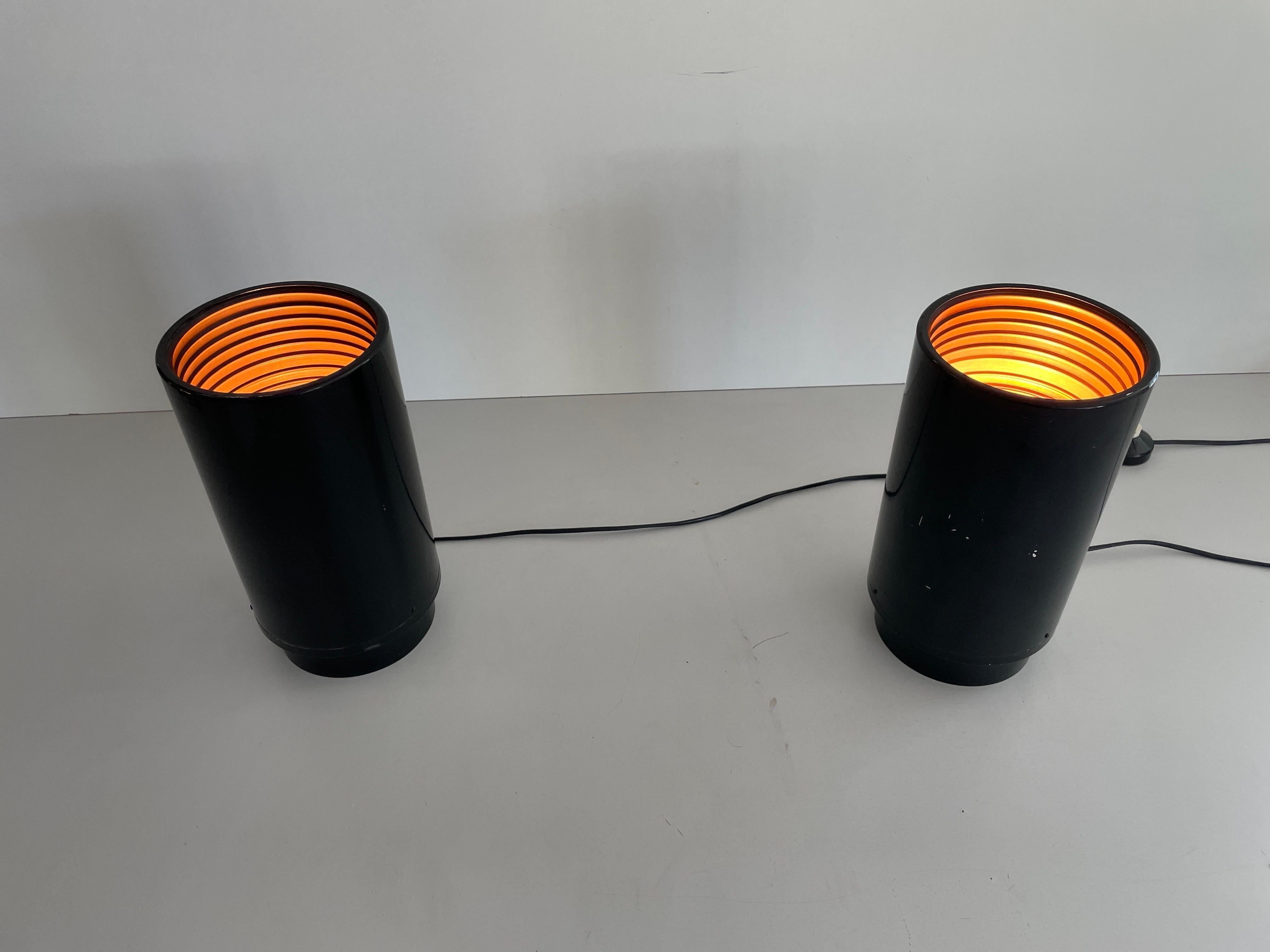 Mid-Century Modern Black Metal Pair of Table Lamps, 1960s, Italy For Sale 6