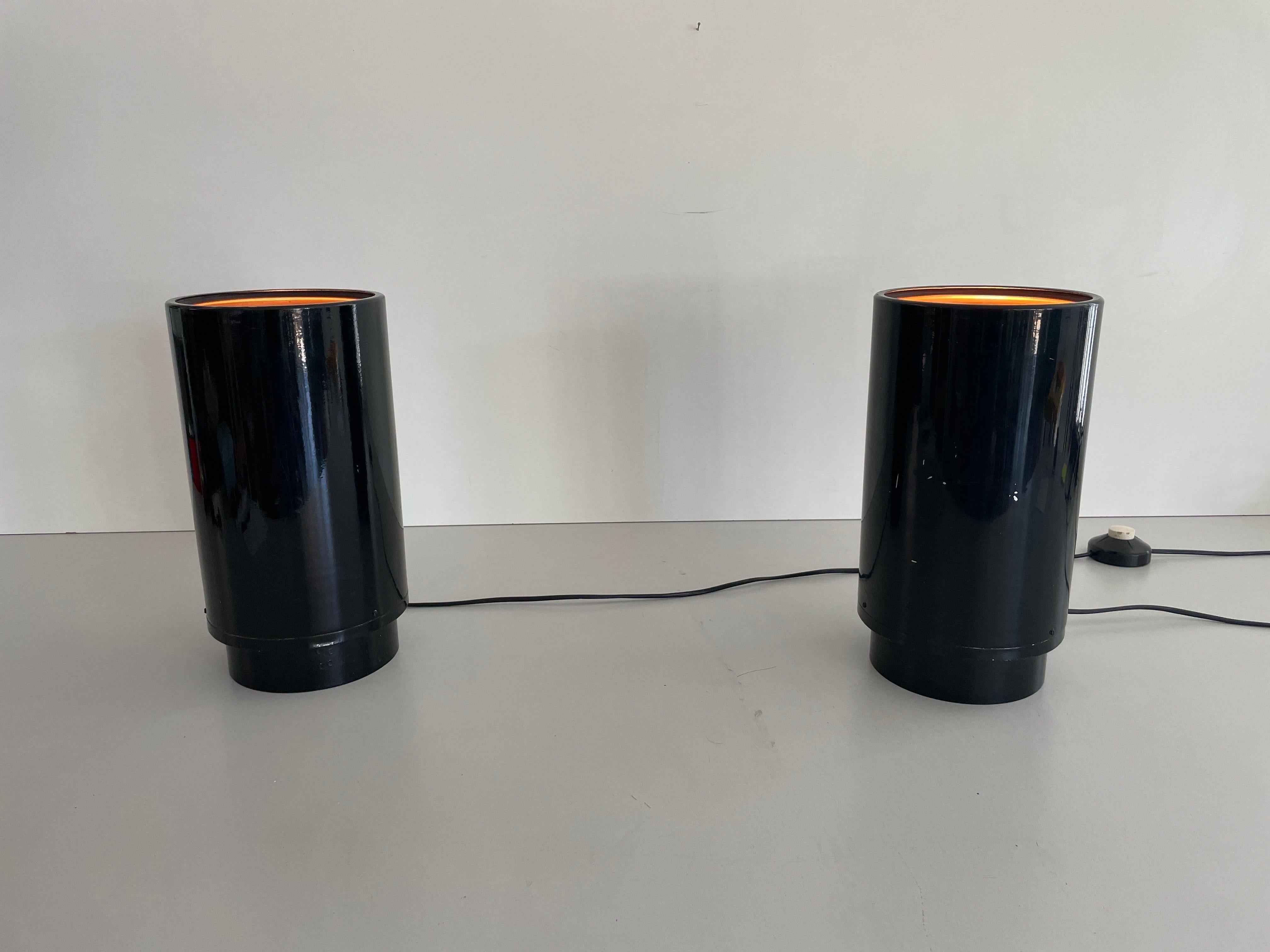 Mid-Century Modern Black Metal Pair of Table Lamps, 1960s, Italy For Sale 7