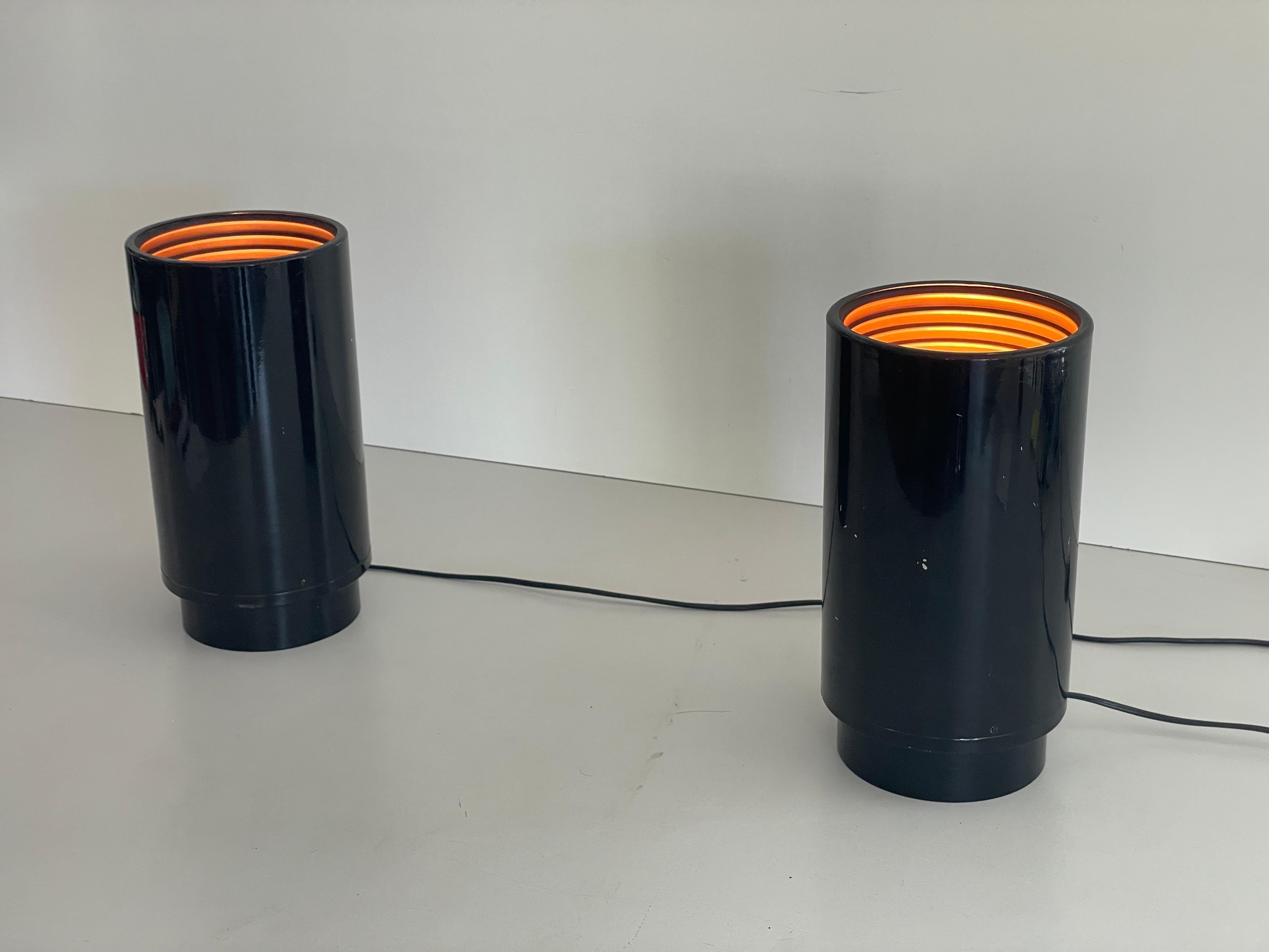 Mid-Century Modern Black Metal Pair of Table Lamps, 1960s, Italy For Sale 9