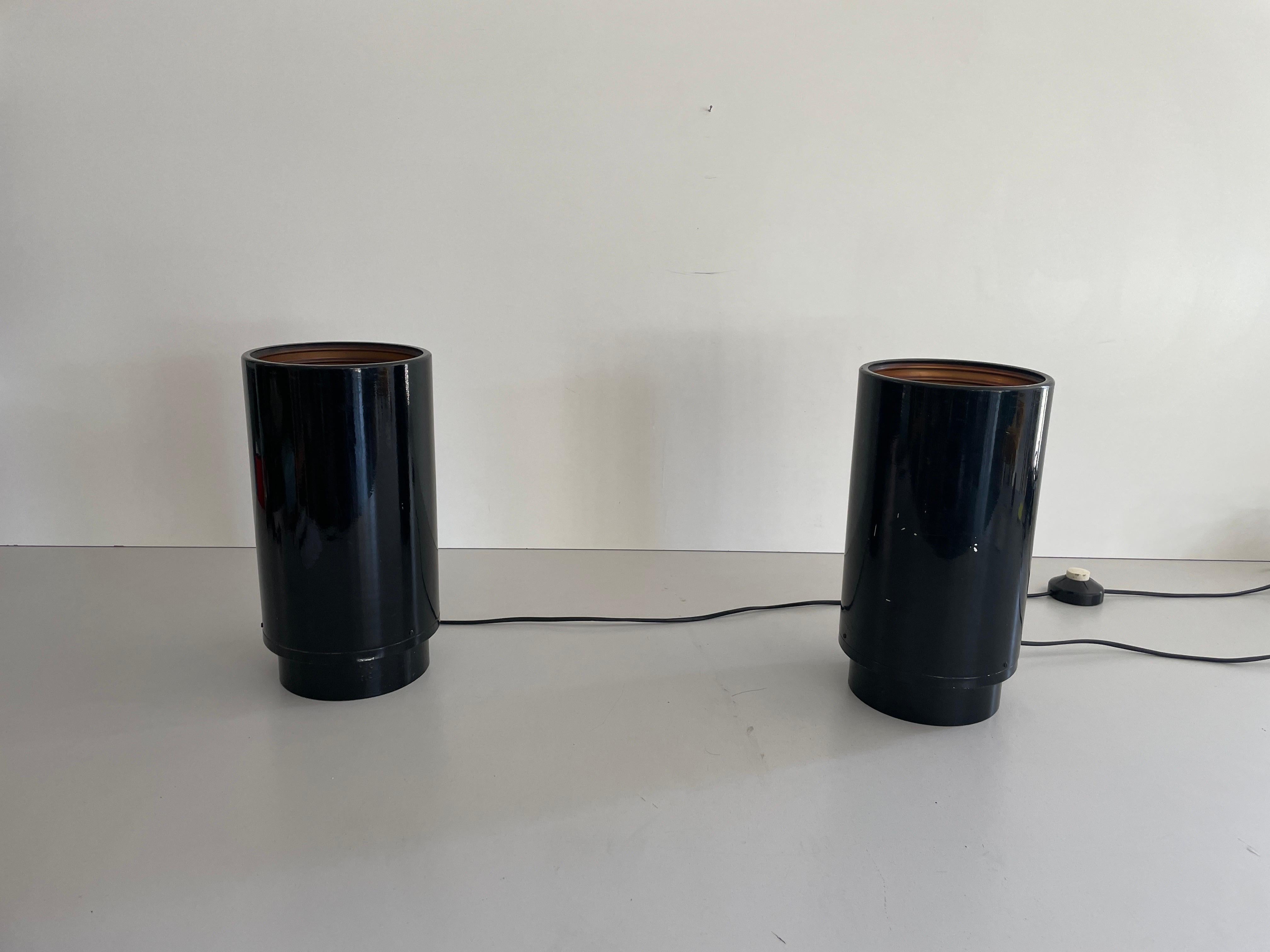 Italian Mid-Century Modern Black Metal Pair of Table Lamps, 1960s, Italy For Sale