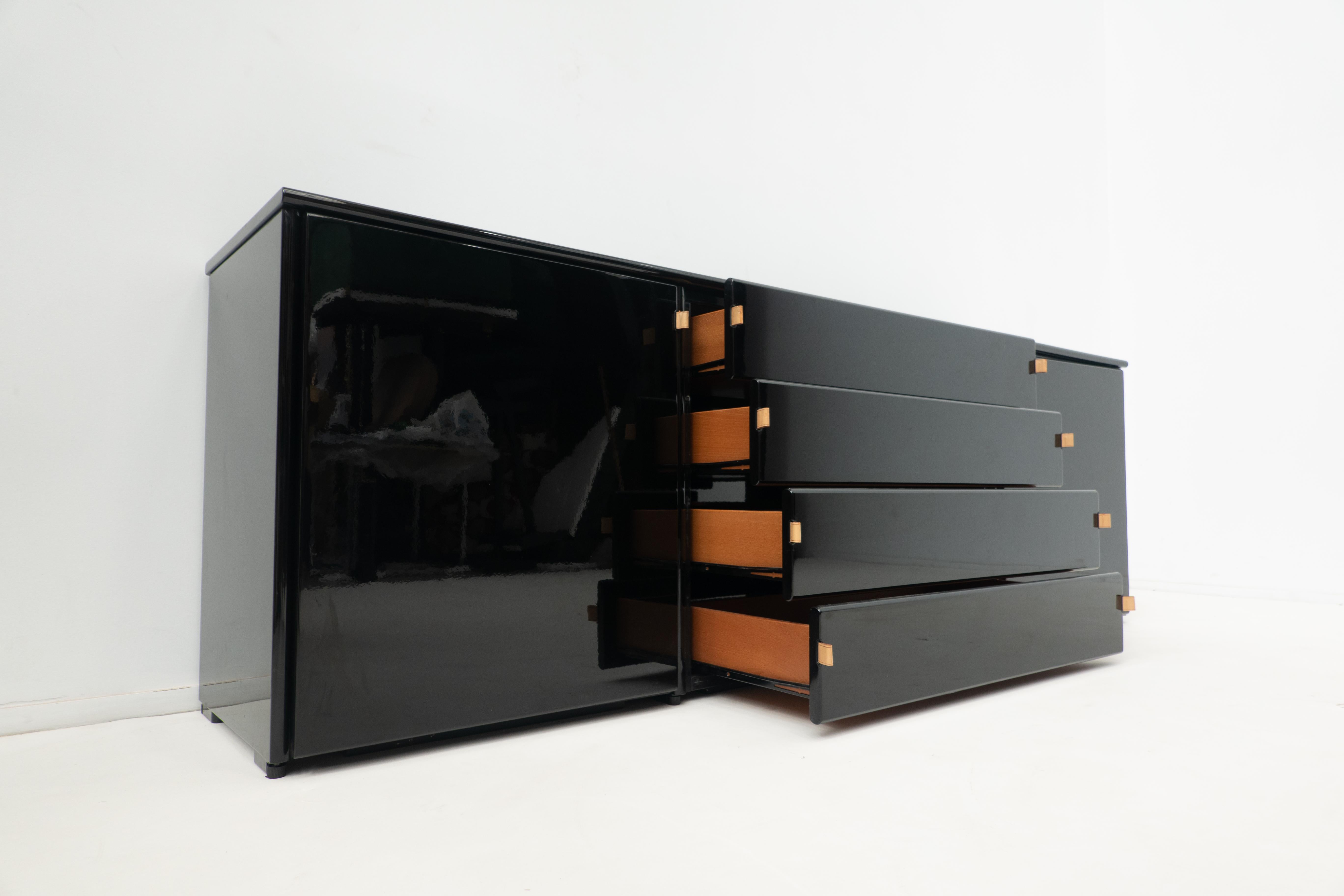 Mid-Century Modern Black Sideboard, Leather Handles, Italy, 1960s 3