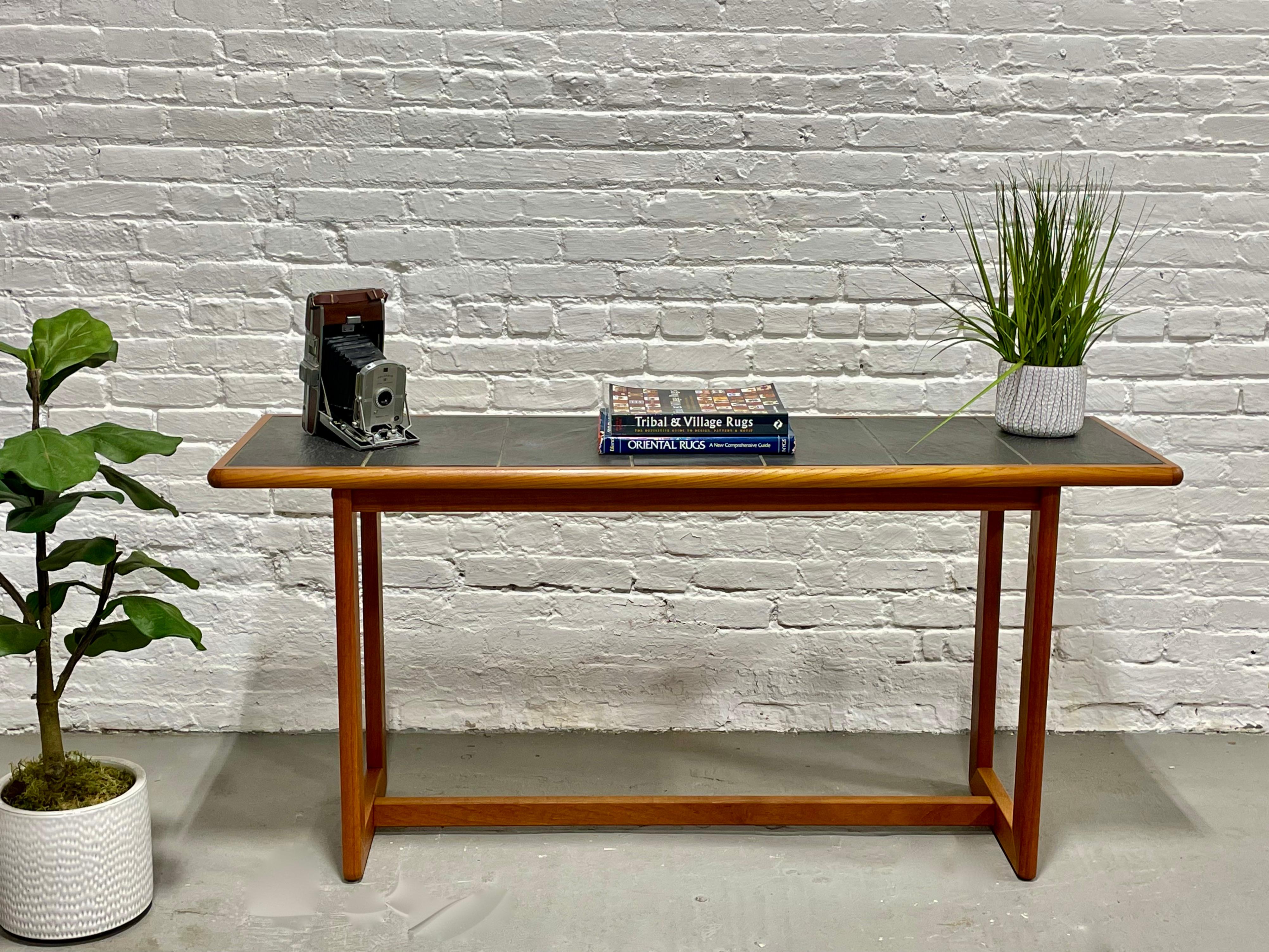 Mid-Century Modern Black Slate Tile Teak Console Table, circa 1960s 6