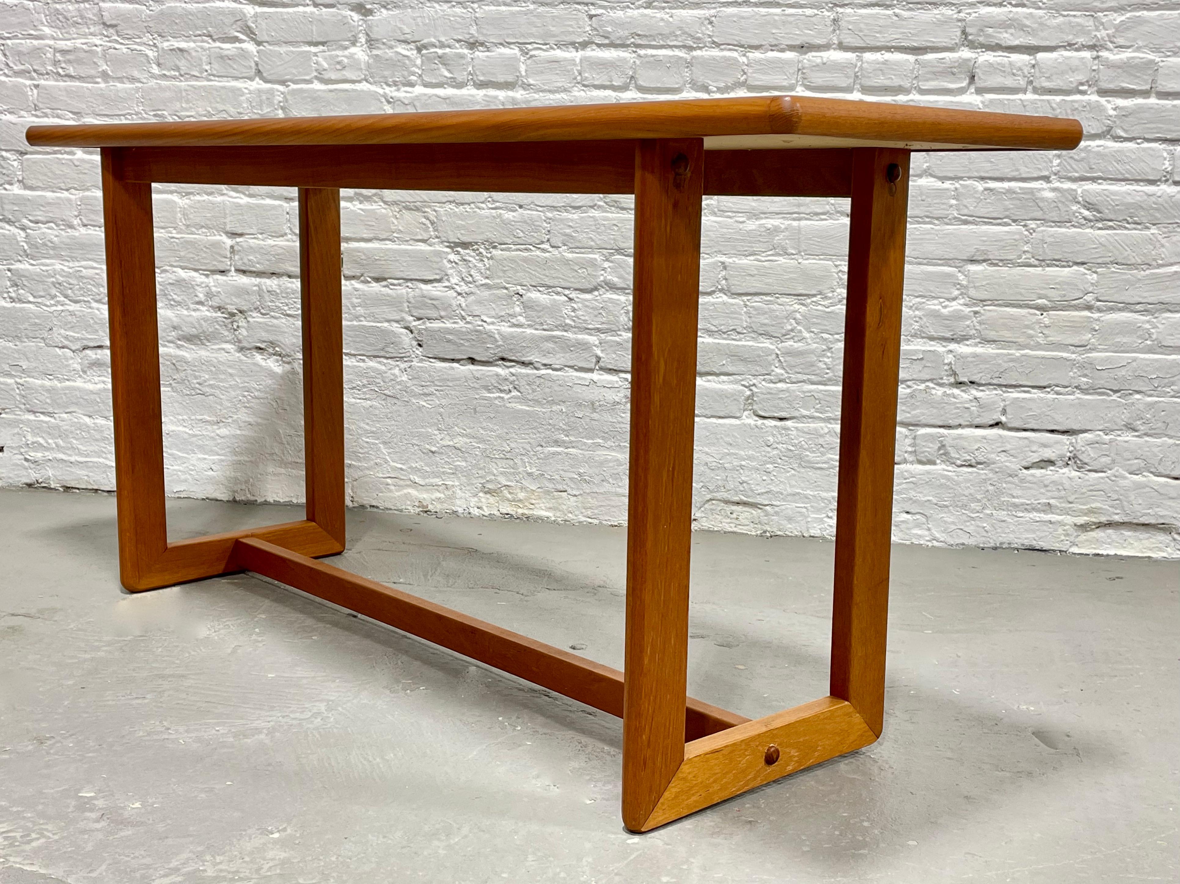 Mid-Century Modern Black Slate Tile Teak Console Table, circa 1960s In Good Condition In Weehawken, NJ
