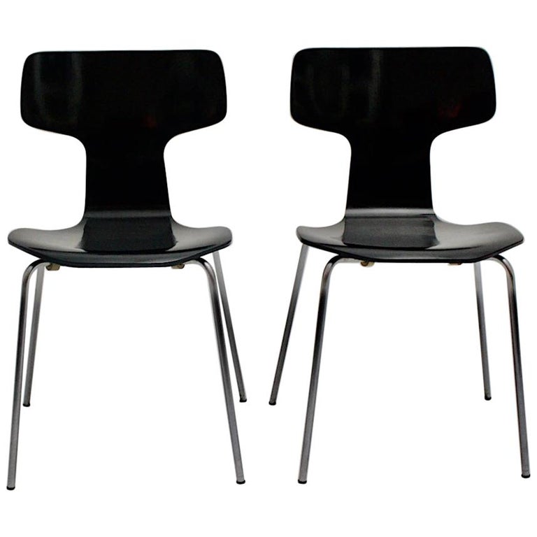 Scandinavian Modern Black Vintage Chairs Arne Jacobsen 1952 for Fritz Hansen For Sale