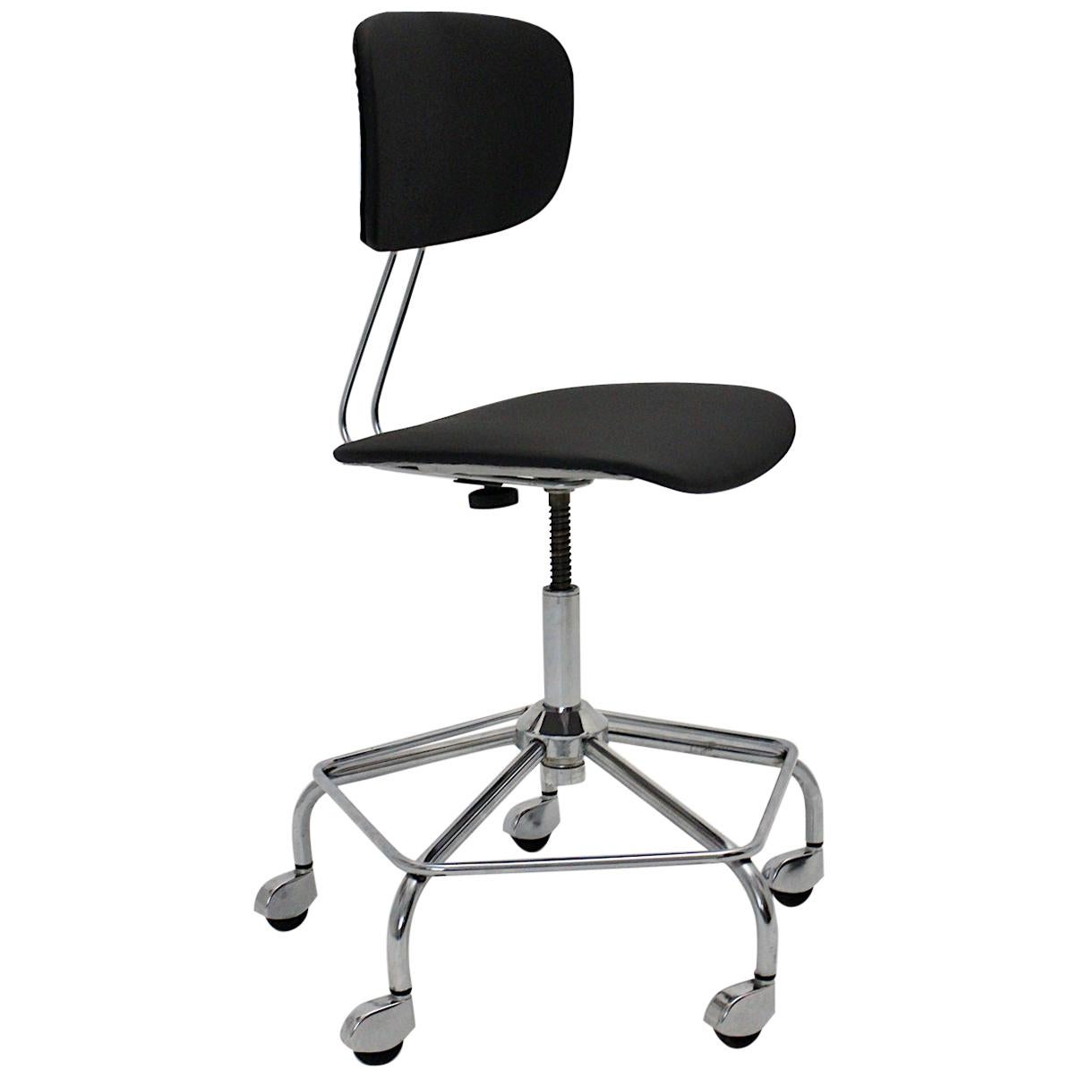 Silla de escritorio vintage negra moderna de mediados de siglo estilo Egon Eiermann años 50 Alemania en venta