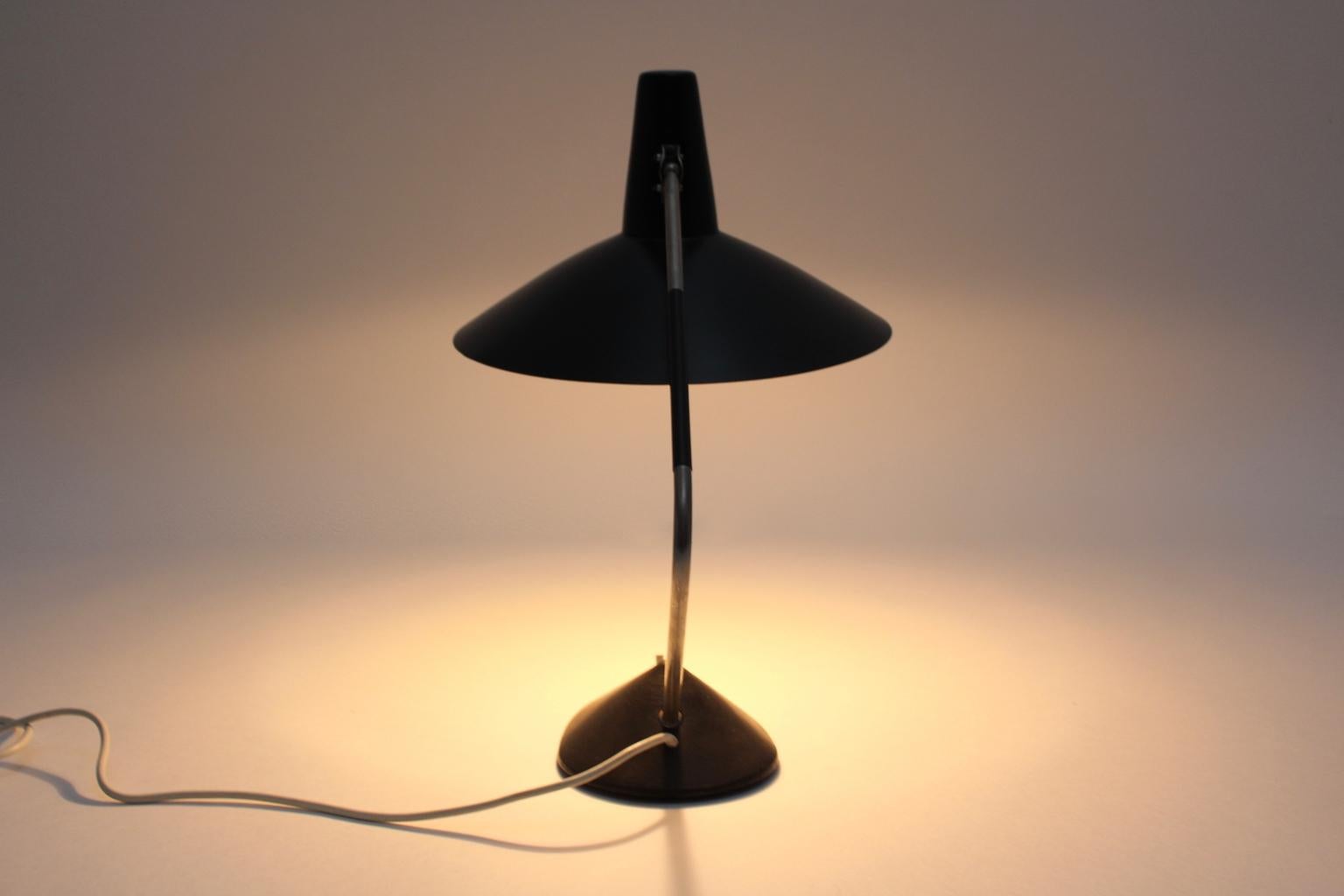 Mid-Century Modern Black Vintage Metal Table Lamp by Stilnovo, 1950s, Italy For Sale 13