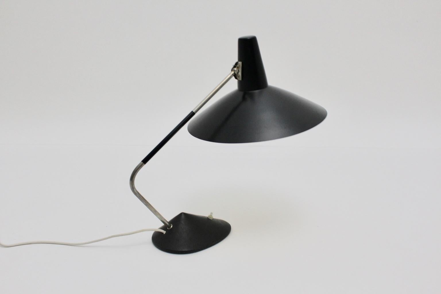 Italian Mid-Century Modern Black Vintage Metal Table Lamp by Stilnovo, 1950s, Italy For Sale