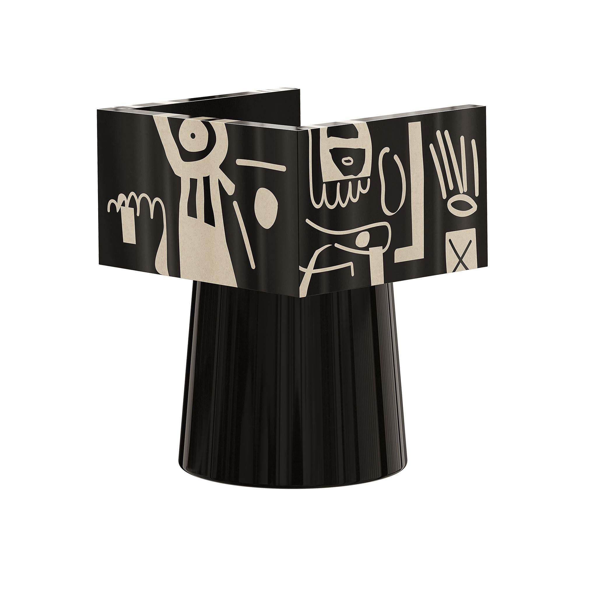 Mid-century Modern Black Wood Chair Back Marquetry Pattern Dining Room Chair In New Condition For Sale In Porto, PT