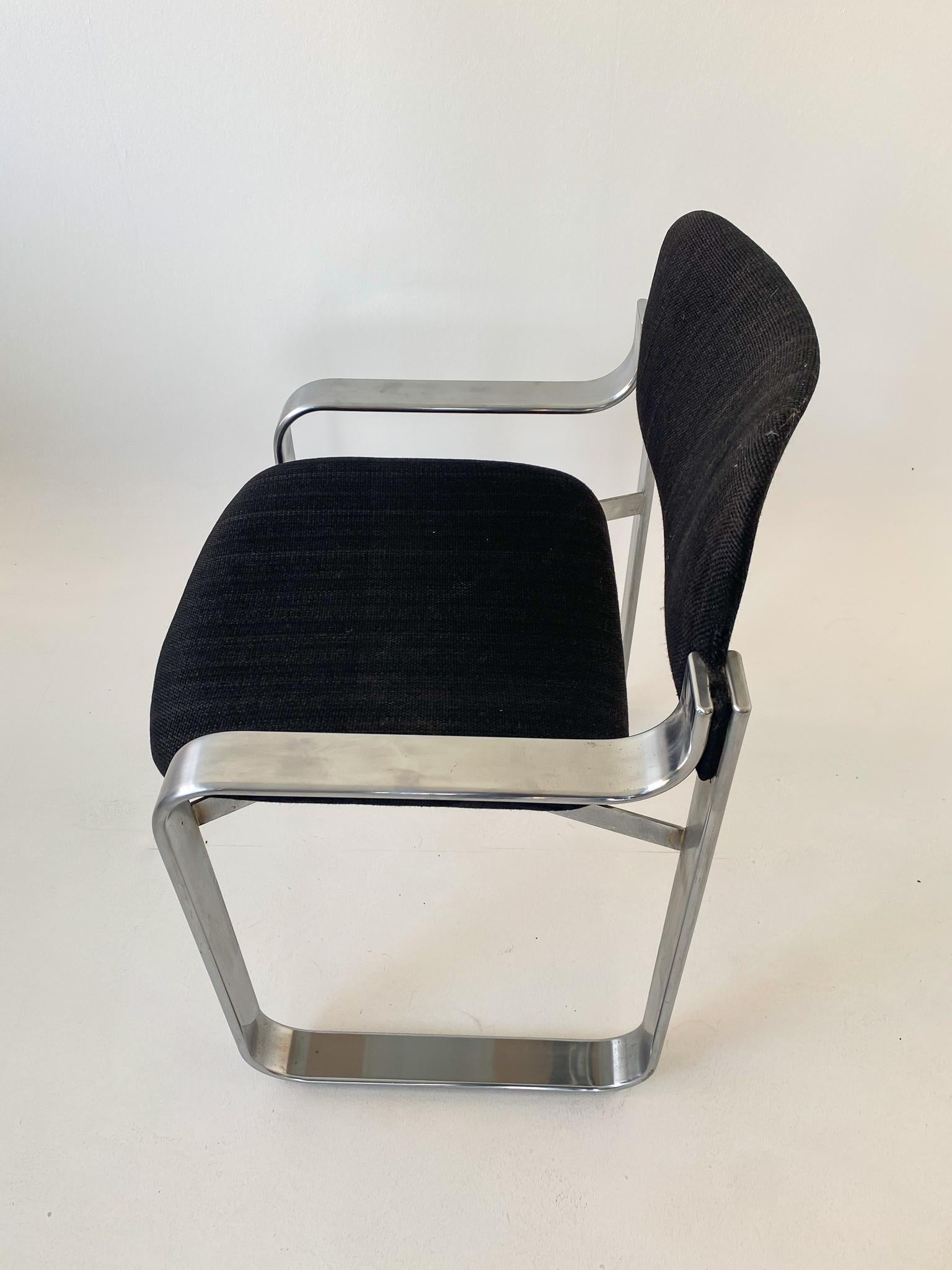 Mid-Century Modern Black Metal Armchair by Eero Aarnio for Mobile Italia, 1970s For Sale 2