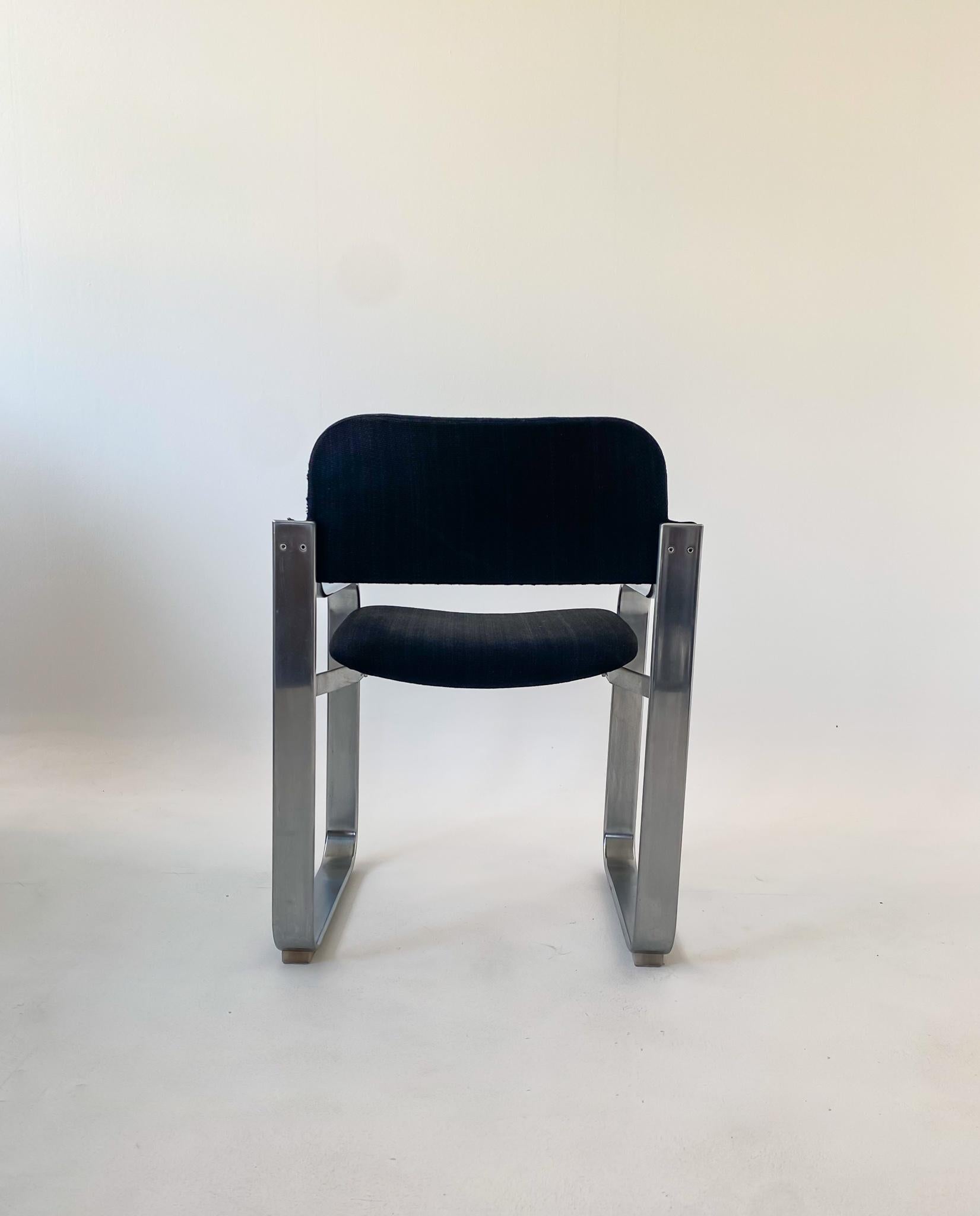 Late 20th Century Mid-Century Modern Black Metal Armchair by Eero Aarnio for Mobile Italia, 1970s For Sale