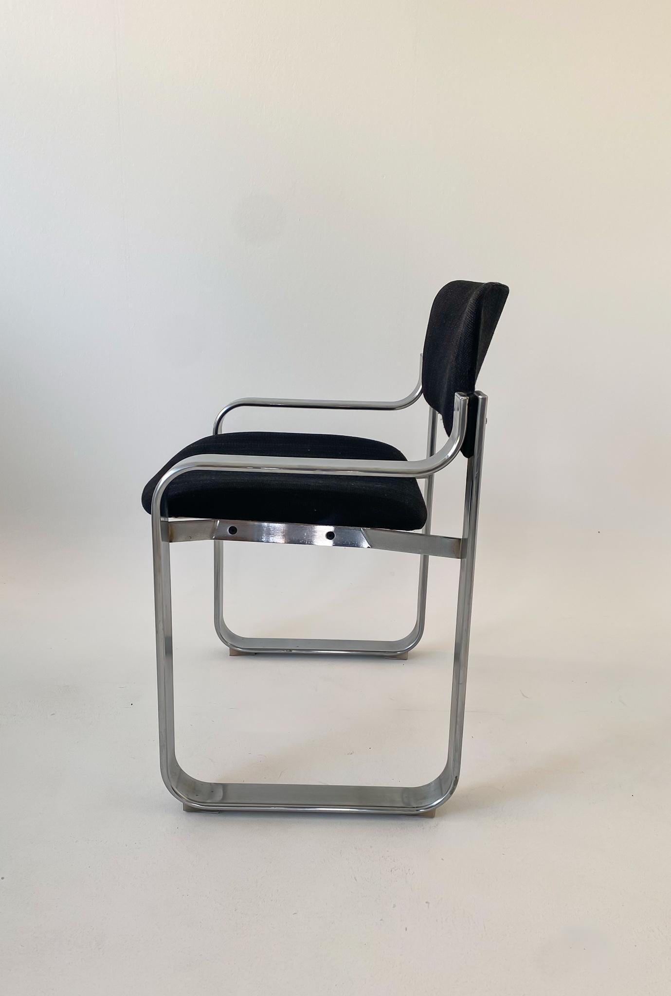 Mid-Century Modern Black Metal Armchair by Eero Aarnio for Mobile Italia, 1970s For Sale 1