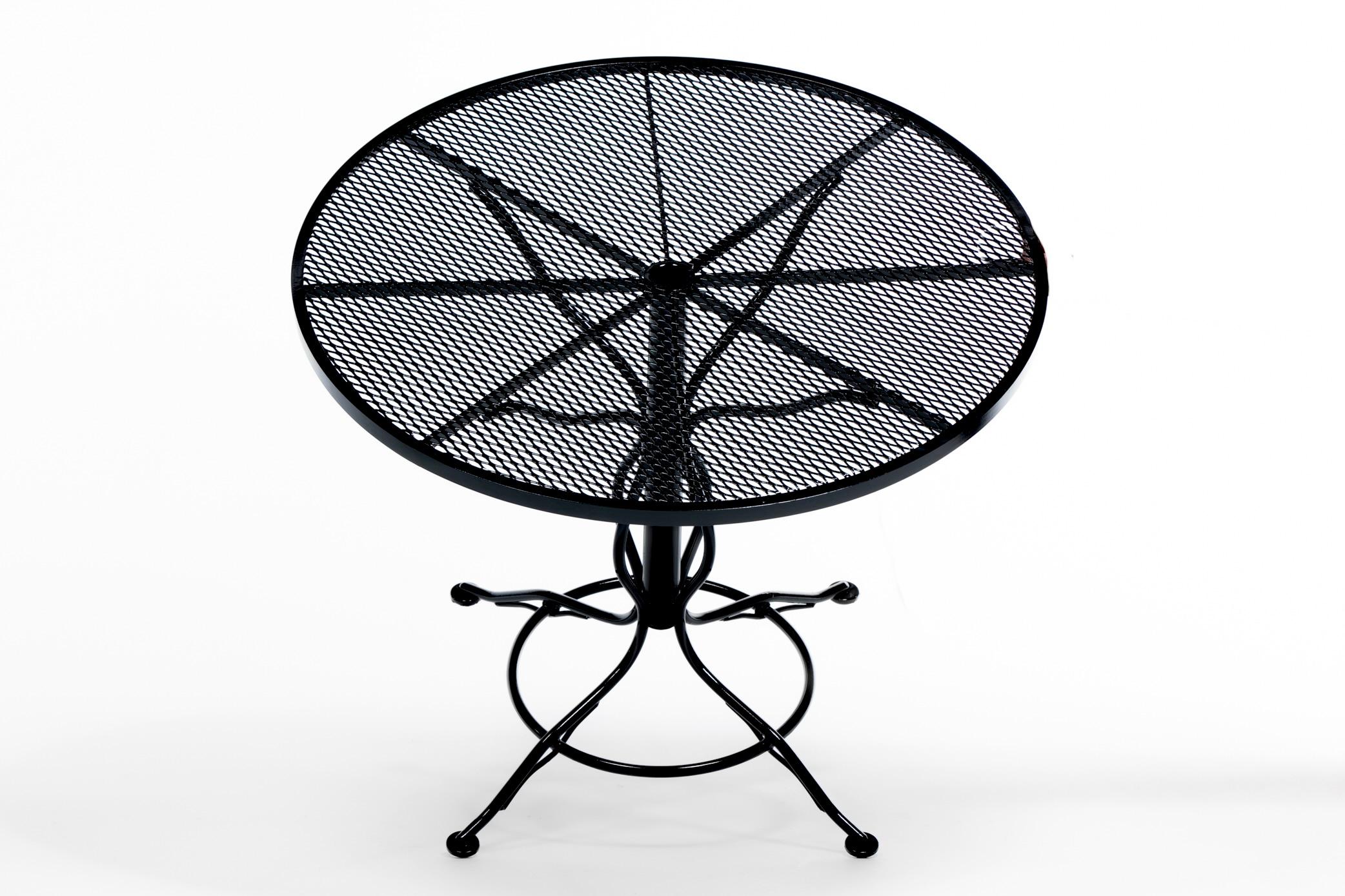 Fer forgé Table en fer forgé noir de style The Moderns avec base et repose-pieds sculpturaux en vente