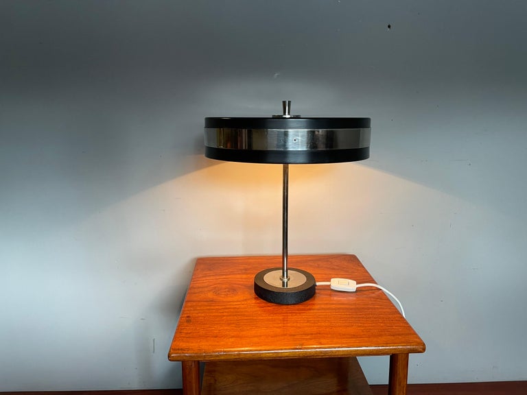 European Mid-Century Modern Blackened and Chrome Metal Circular Shade Table or Desk Lamp For Sale