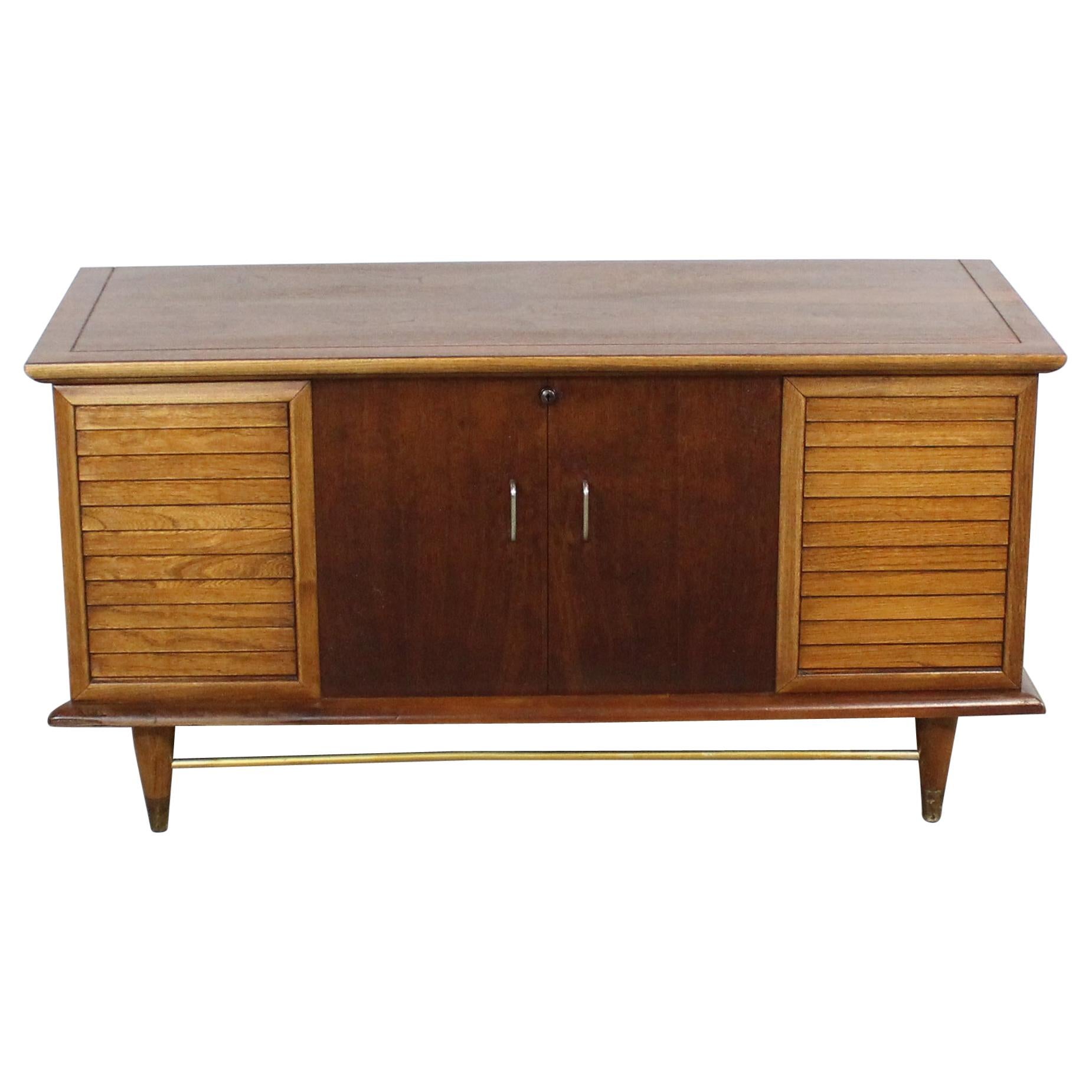 Mid-Century Modern Blanket Cedar Chest